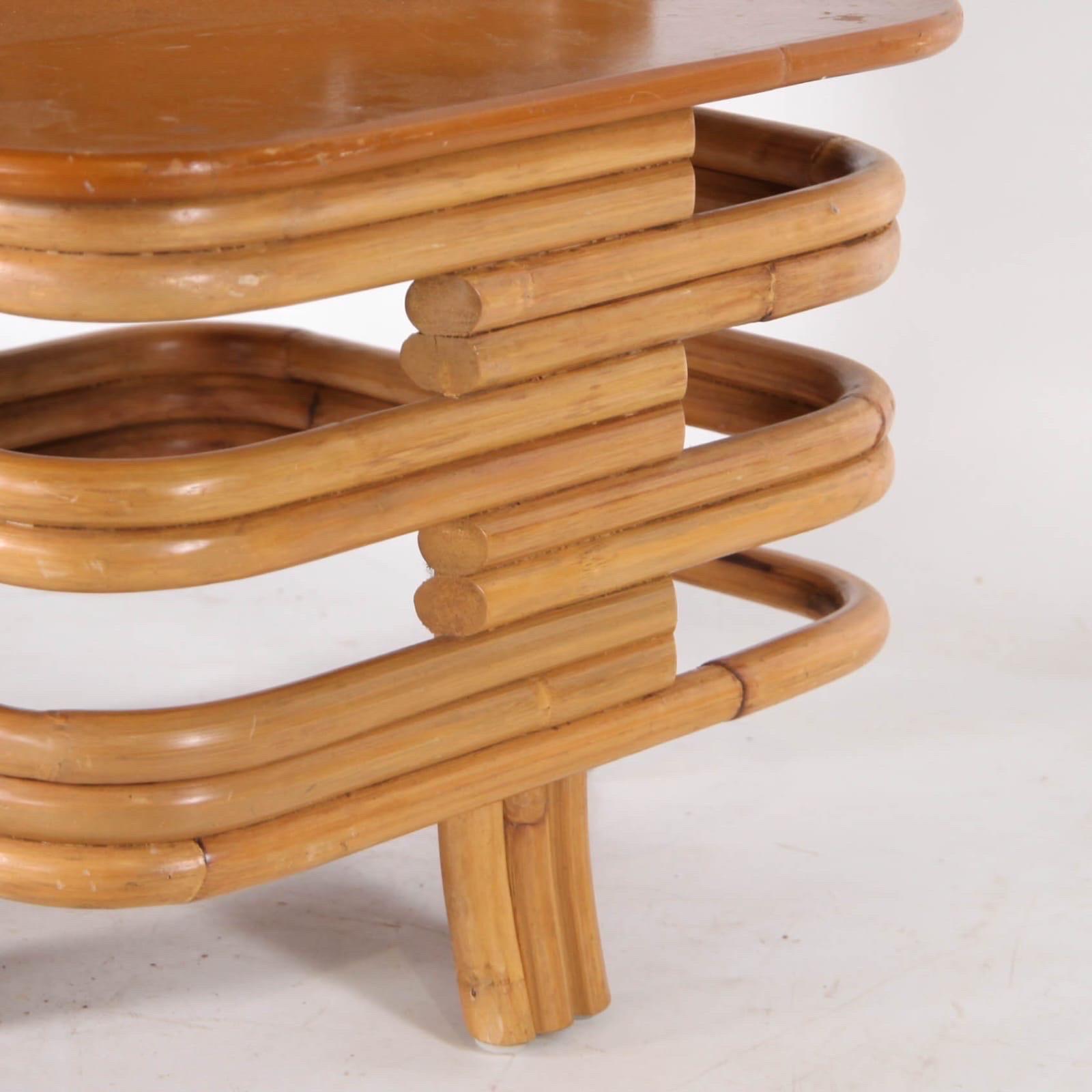 Table d'appoint en rotin en vente 1