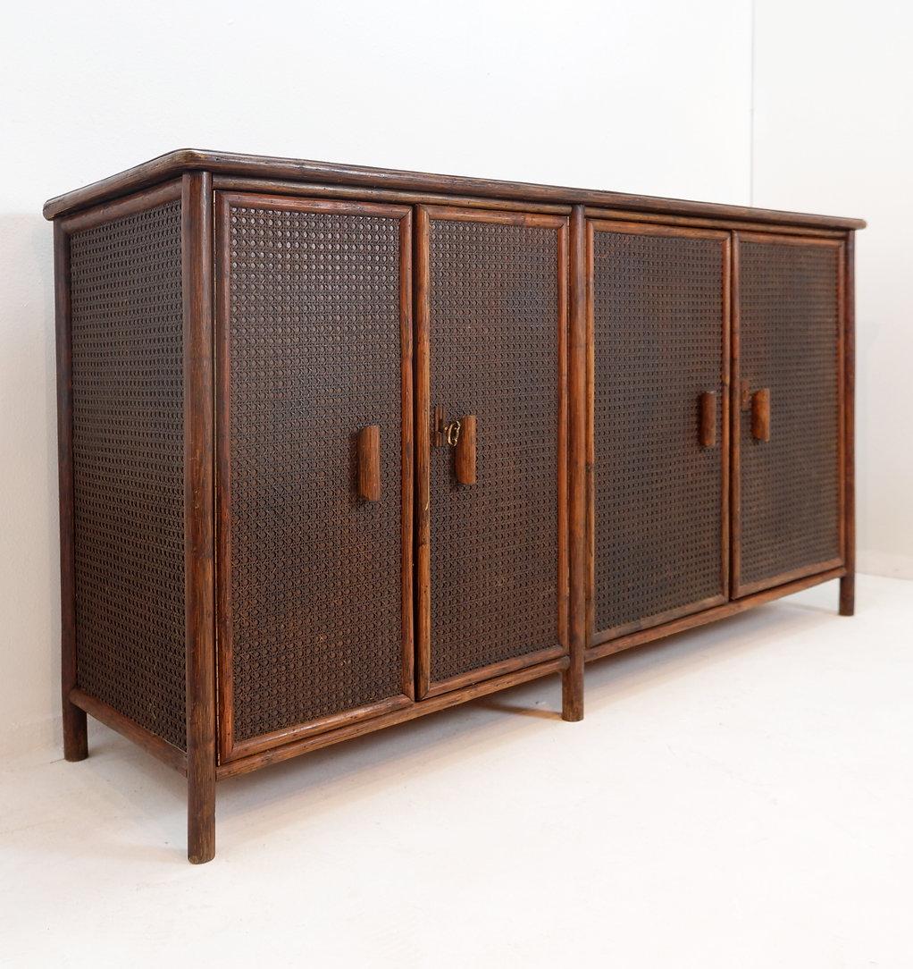 Rattan sideboard with bamboo handles - 1960s In Good Condition In Linkebeek, BE