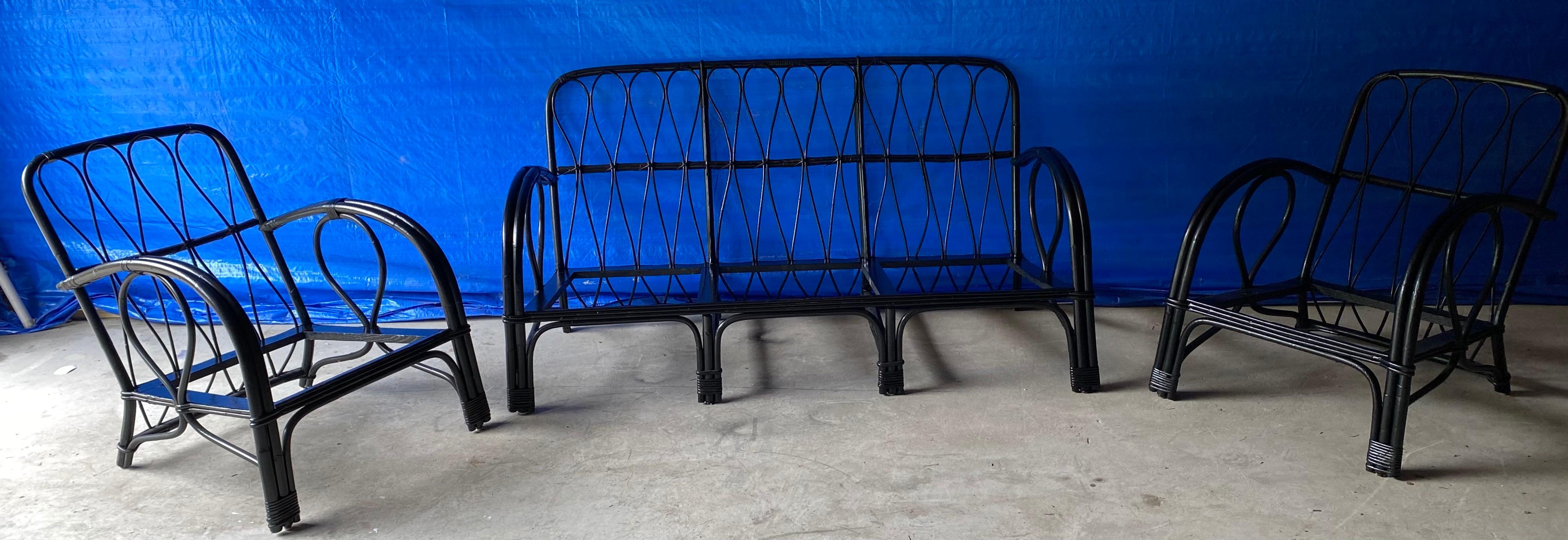Mid-Century Modern Rattan Sofa and 2 Matching Lounging Arm Chairs For Sale