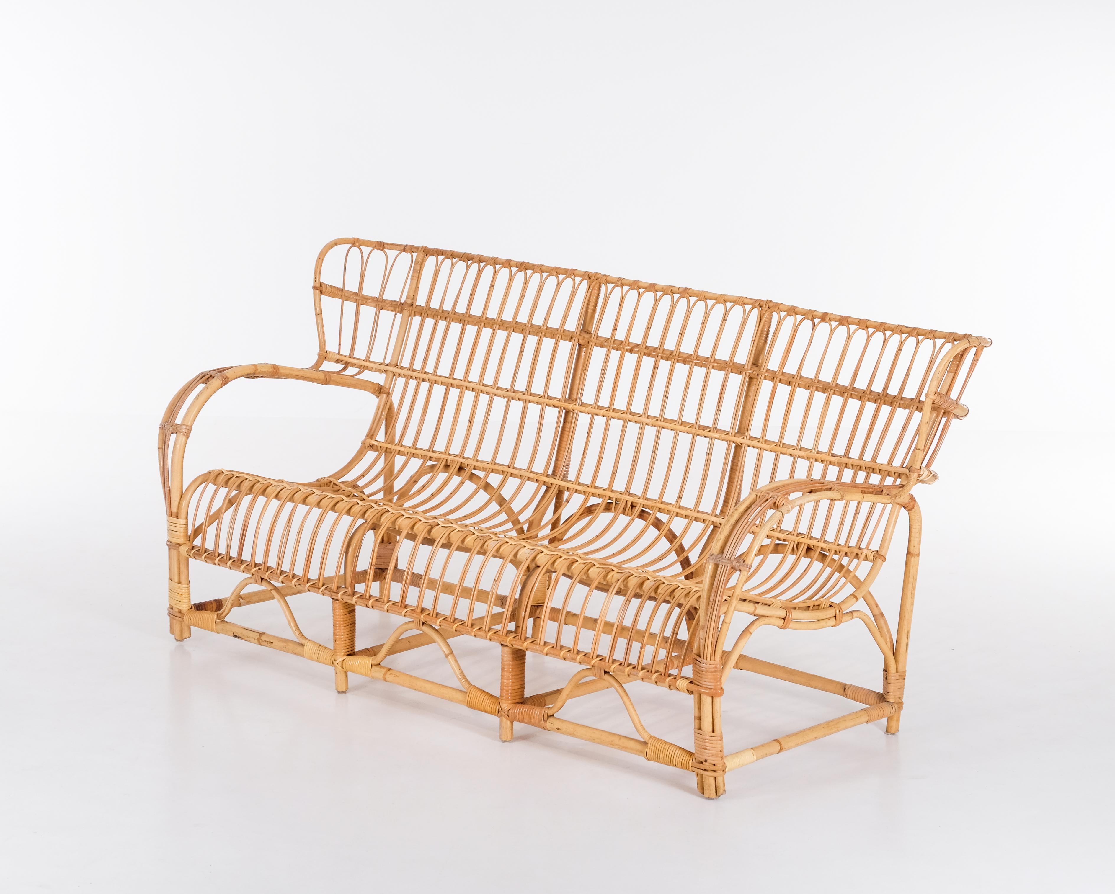 Rattan sofa, attributed to Viggo Boesen, Denmark, 1960s In Good Condition For Sale In Stockholm, SE