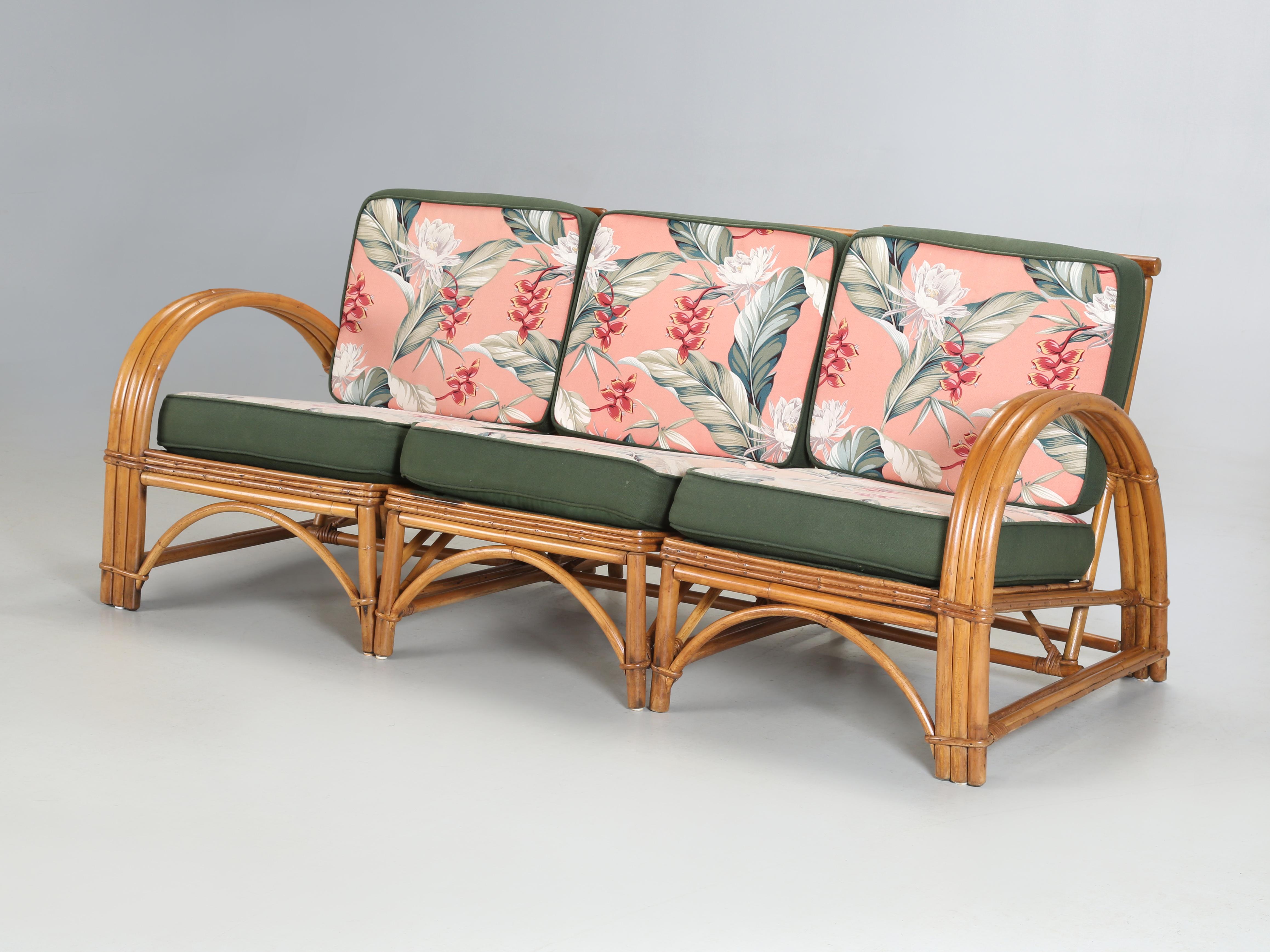 Rattan-Sofa, Rattan-Couchtisch und -Stuhl aus den 1960er Jahren, zugeschrieben Reed LA CA (Handgefertigt) im Angebot