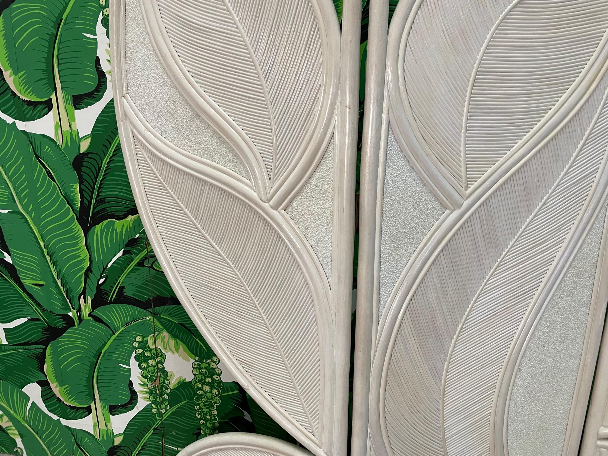 Organic Modern Rattan Split Reed Bamboo Folding Screen Room Divider For Sale