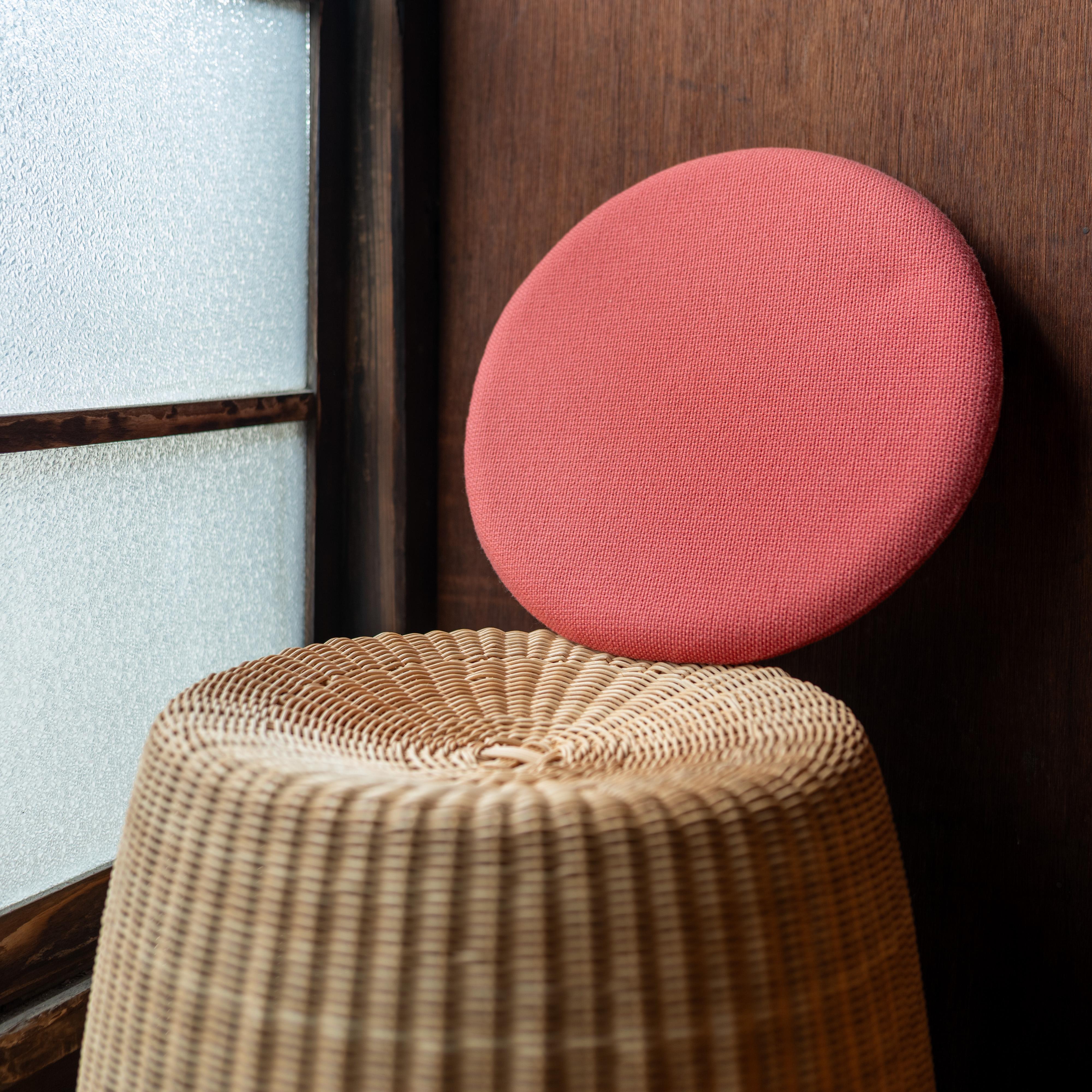 Sgabello in rattan di Isamu Kenmochi per Yamakawa Rattan, disegnato negli anni '60 in vendita 1