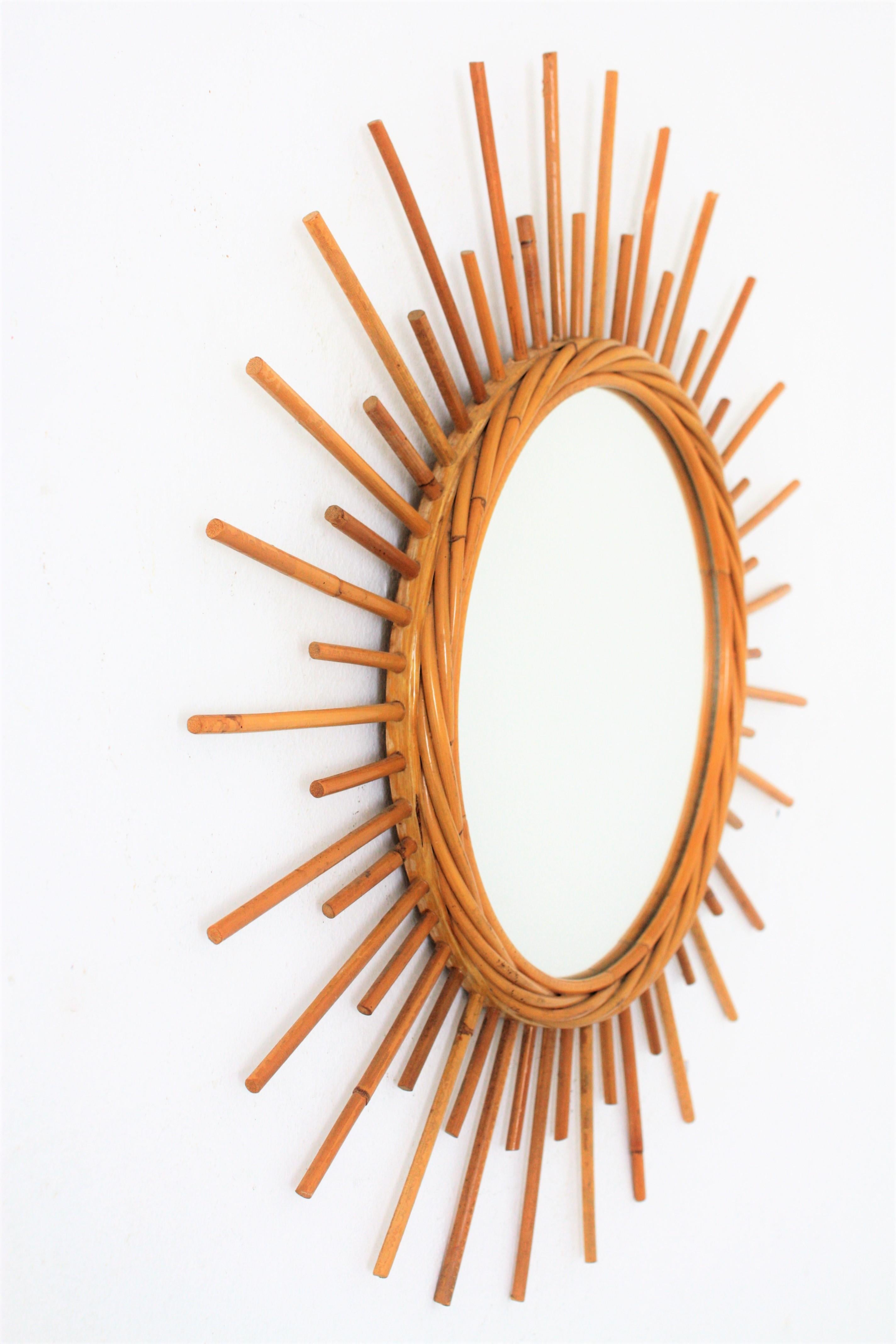 Rattan Sunburst Mirror from the French Riviera, 1960s In Excellent Condition For Sale In Barcelona, ES