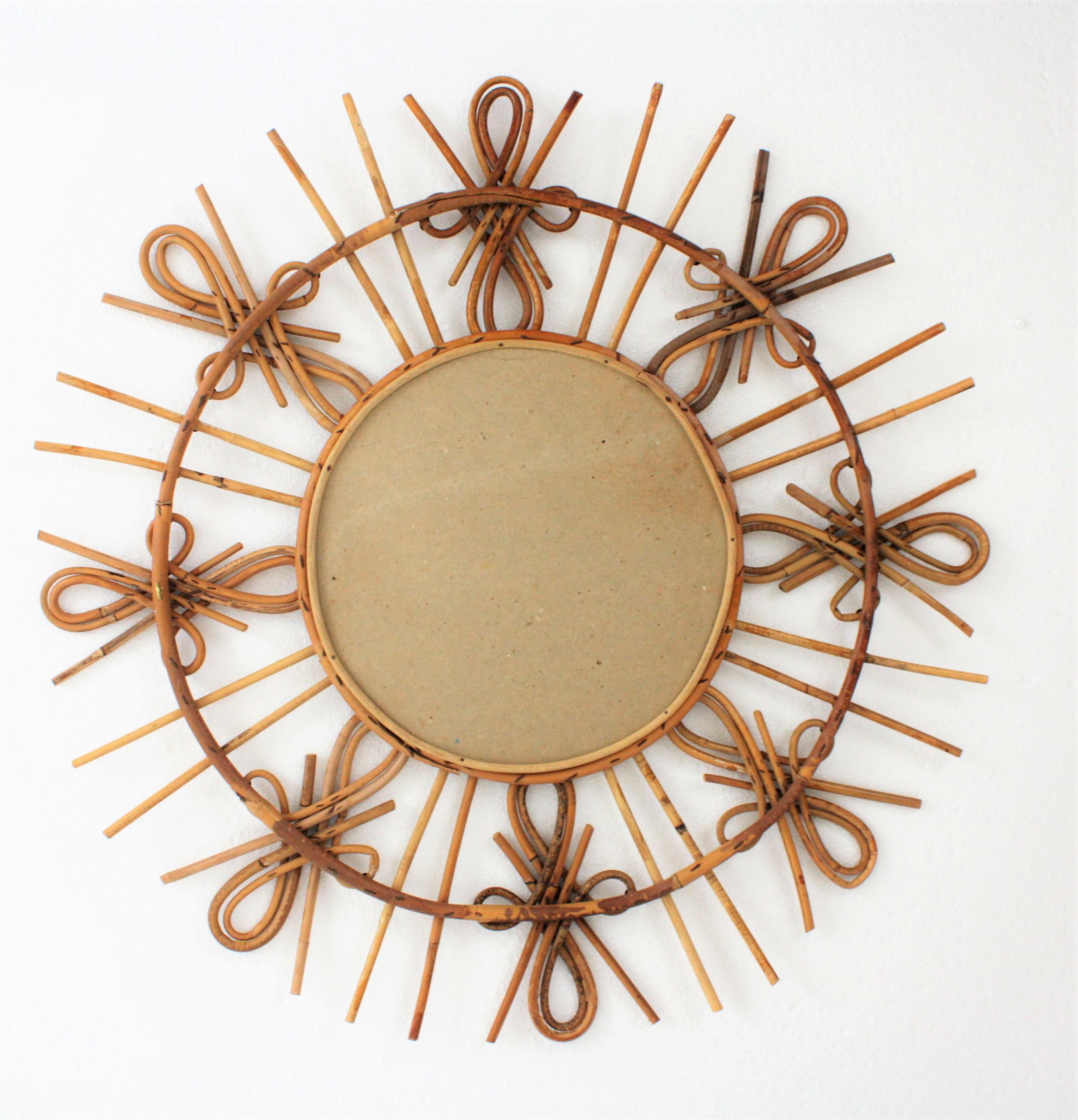 Rattan Sunburst Mirror with Chinoiserie Motif, 1950s For Sale 4