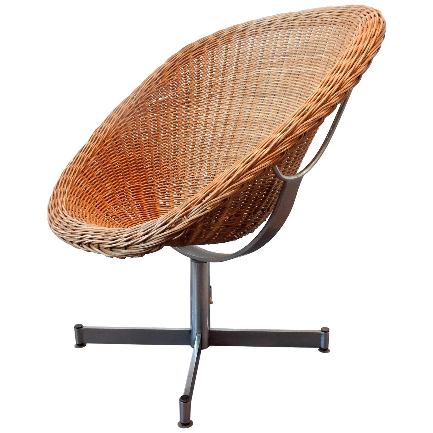 Rattan Swivel Chair by Dirk Van Sliedregt for Gebroeders Jonkers, 1960s