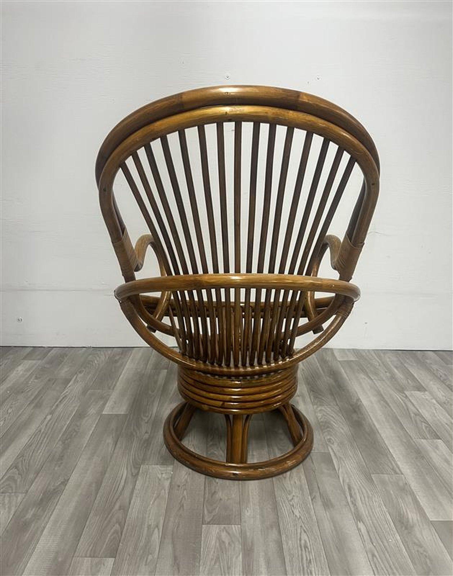 Bambou Chaise pivotante en rotin en vente