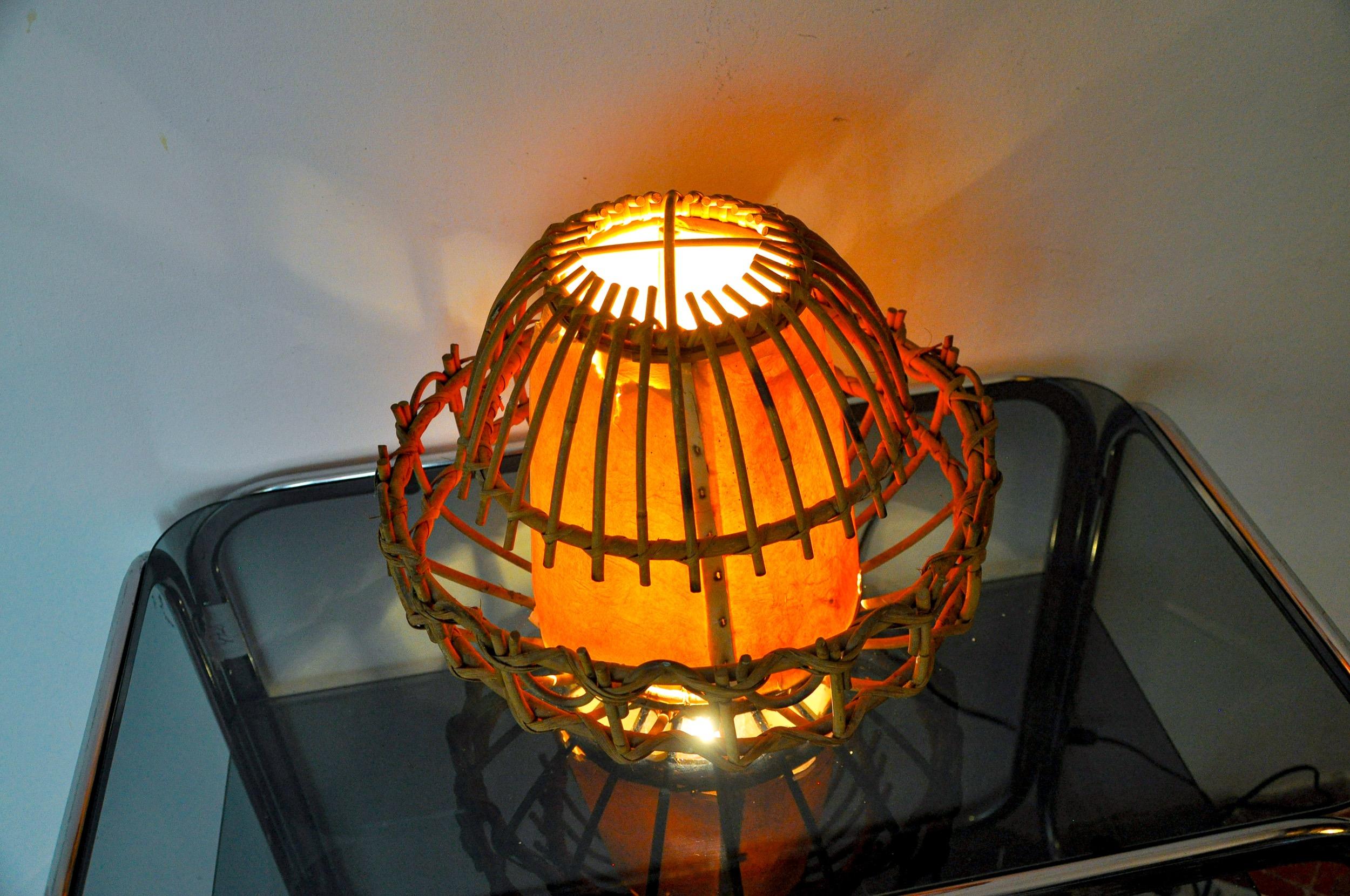 Lampe de table en rotin, art populaire, France, 1960 en vente 1