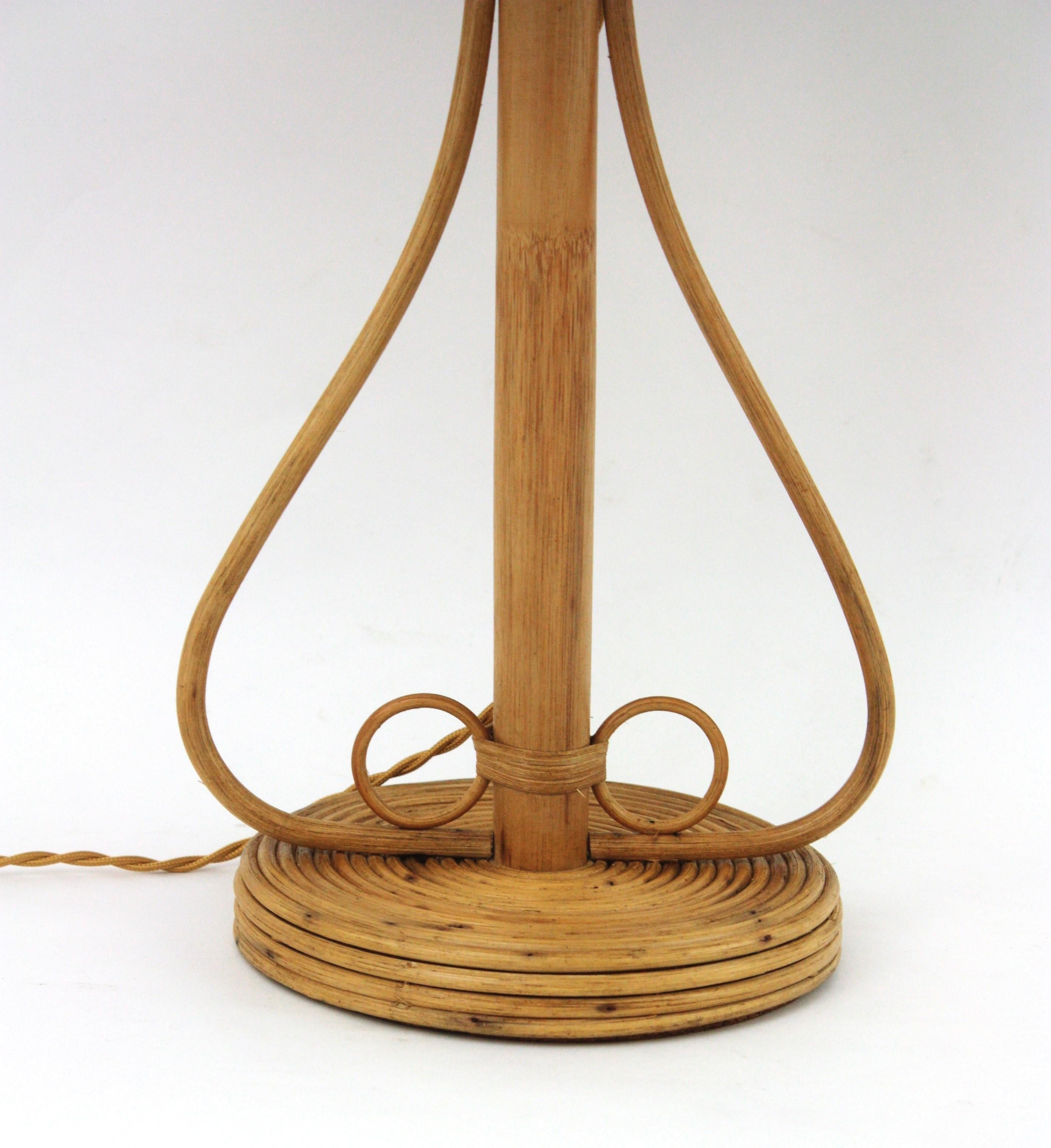 Rattan-Tischlampe mit konischem Lampenschirm aus Korbweidedraht, Italien 1960er Jahre im Angebot 3