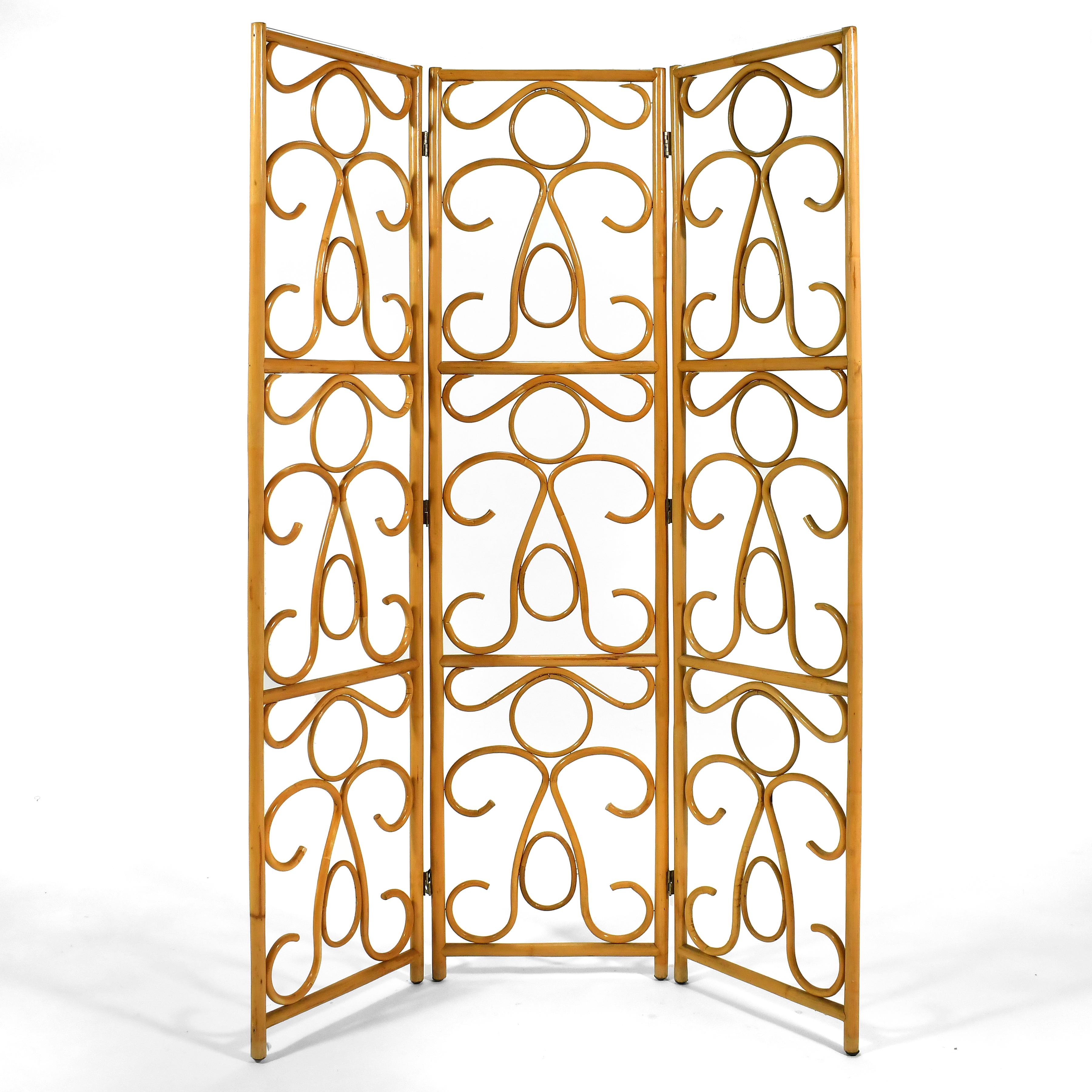 Organico moderno Paravento in rattan a tre pannelli Foldes in vendita