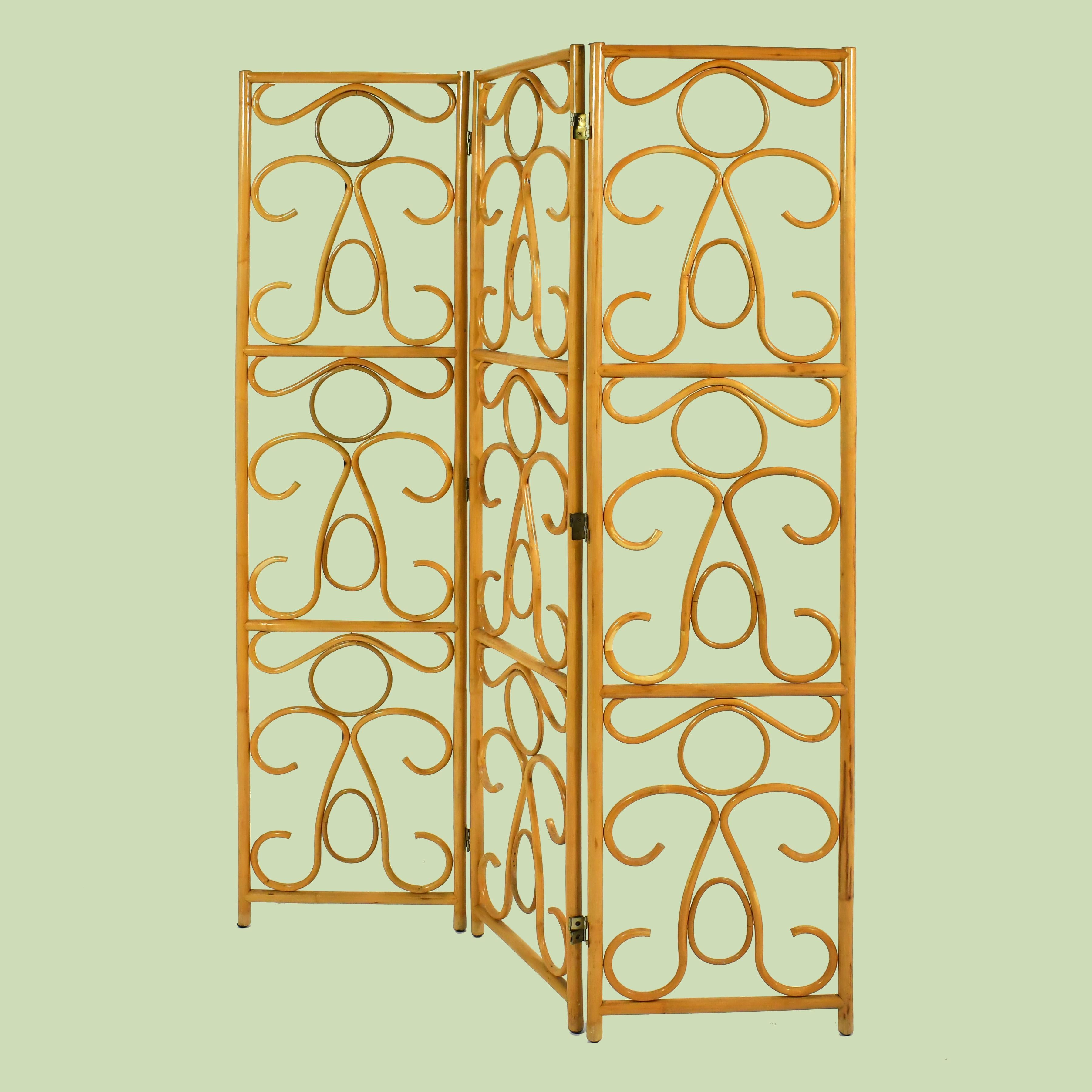 Ottone Paravento in rattan a tre pannelli Foldes in vendita