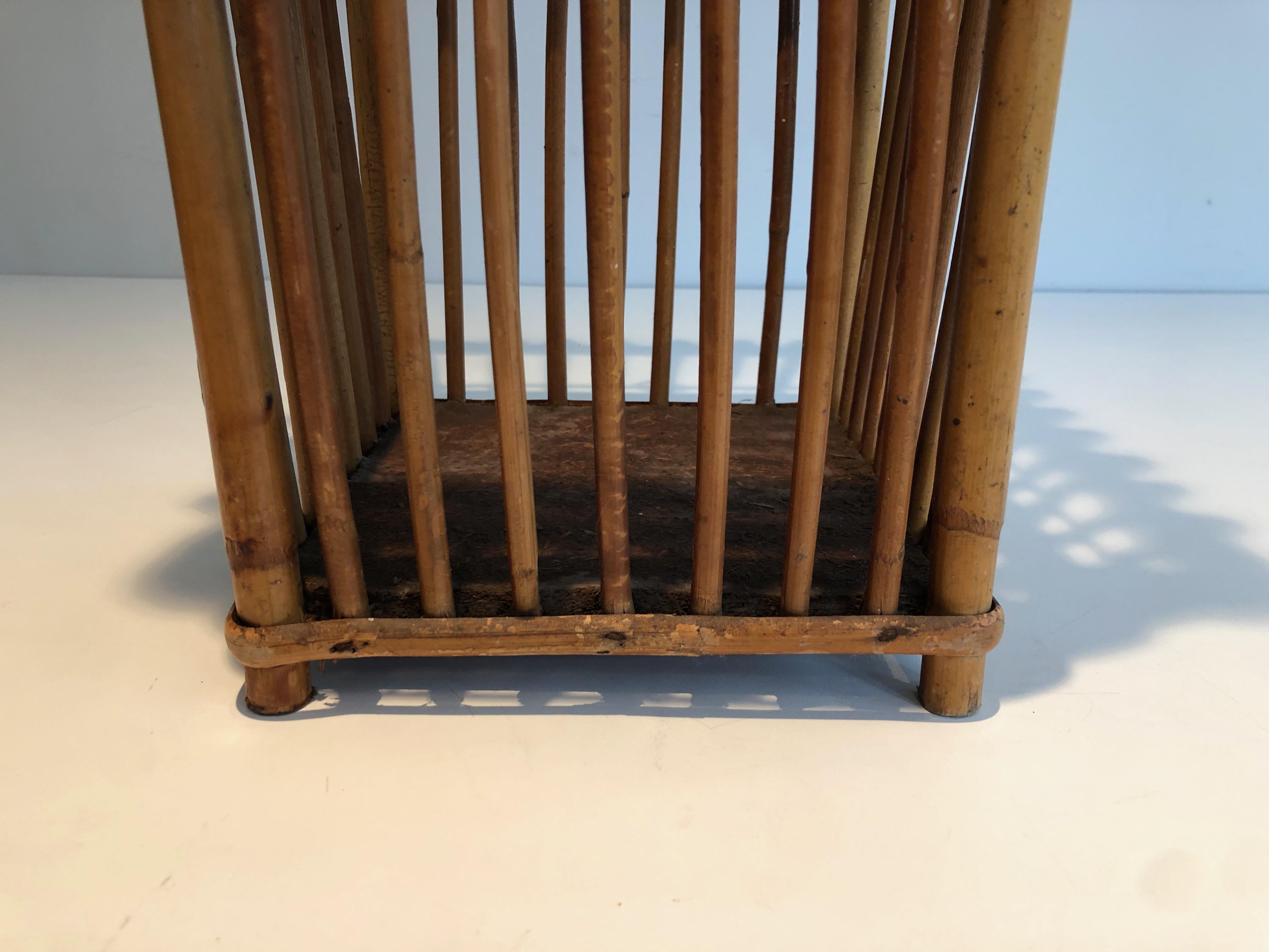 Stand Umbrella en rotin. Travail français. Circa 1970 en vente 4