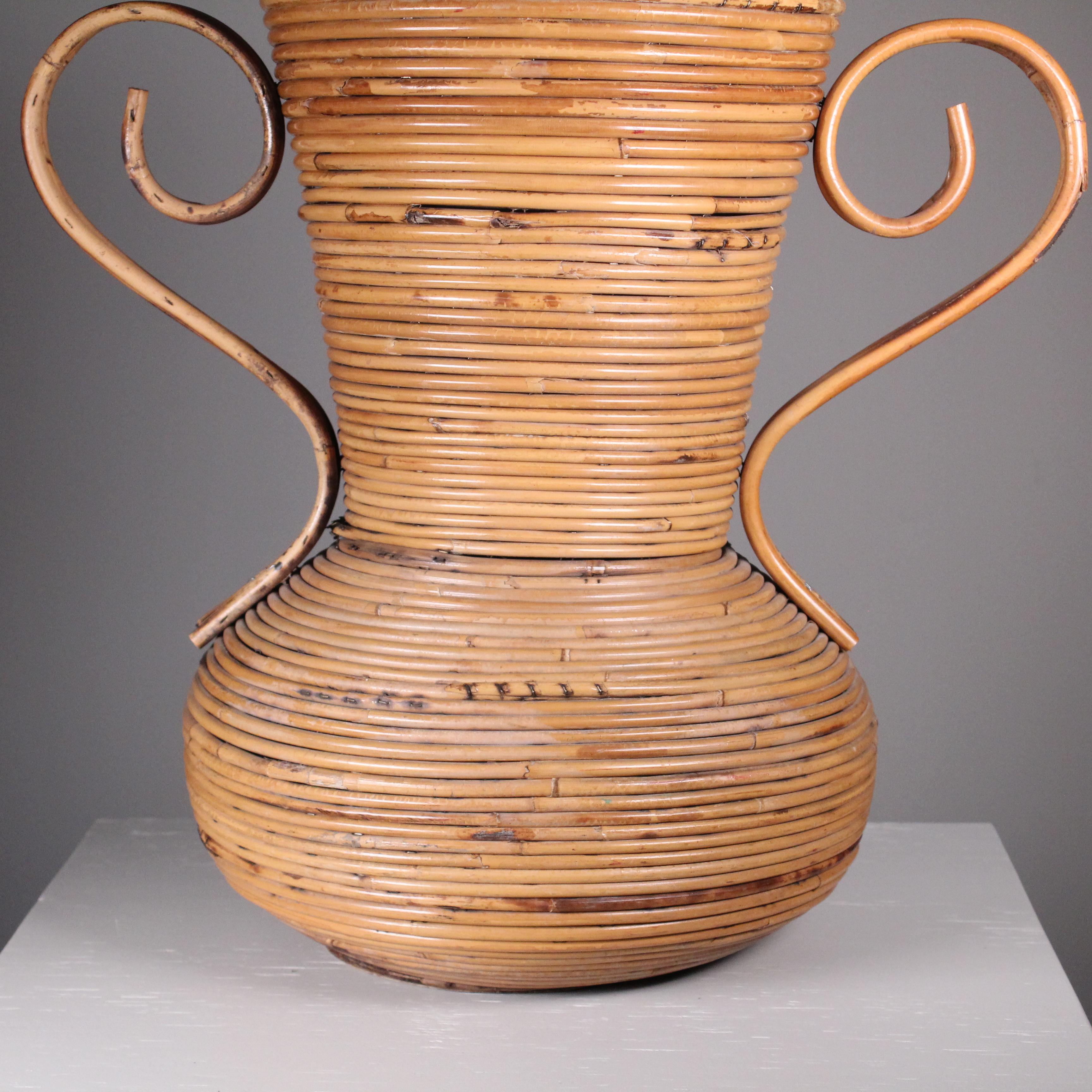Rattan vase by Vivai del Sud, 1969 circa In Good Condition For Sale In Milano, Lombardia