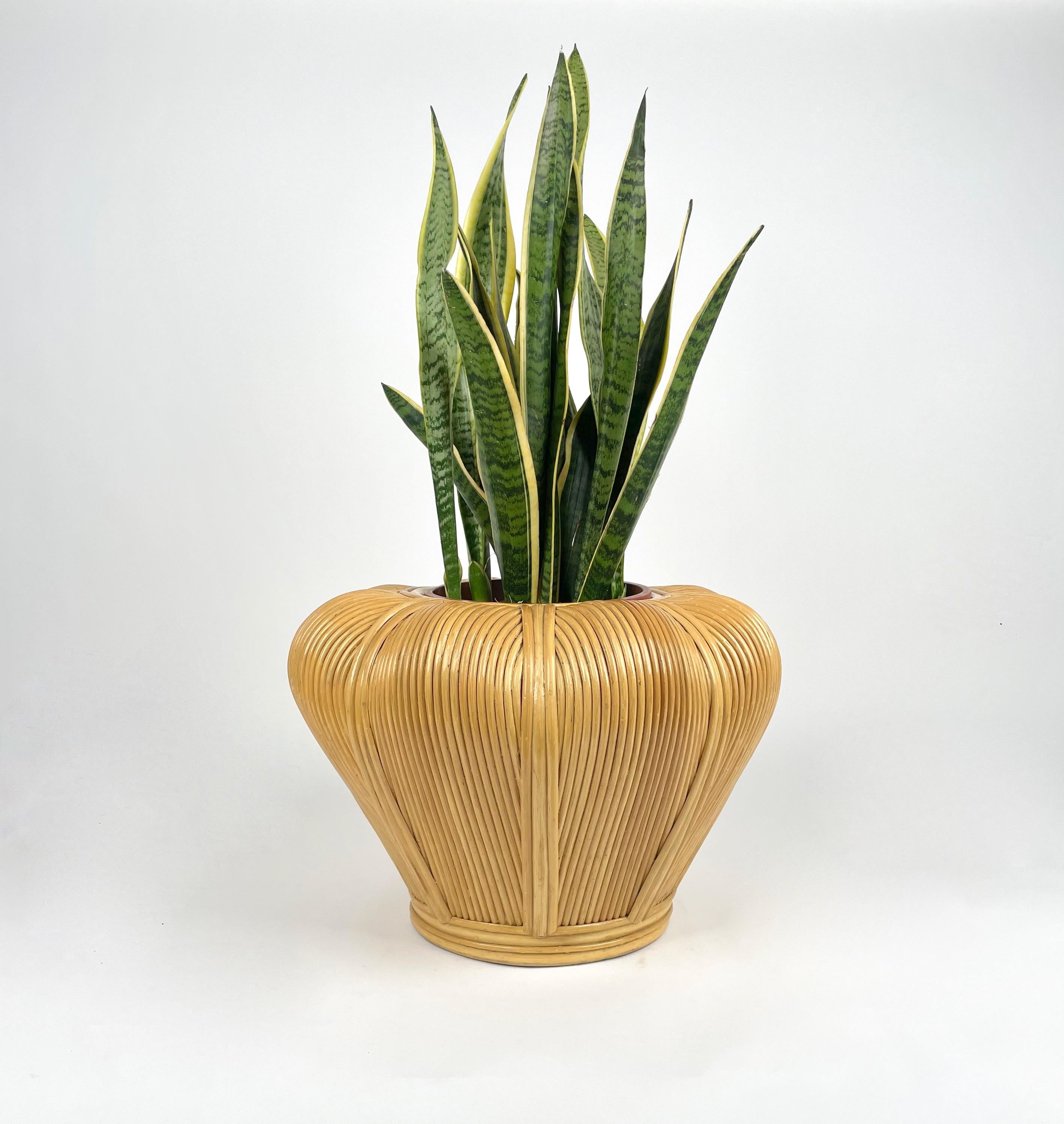 Rattan Vase Cachepot Plant Holder Italy, 1970s For Sale 1