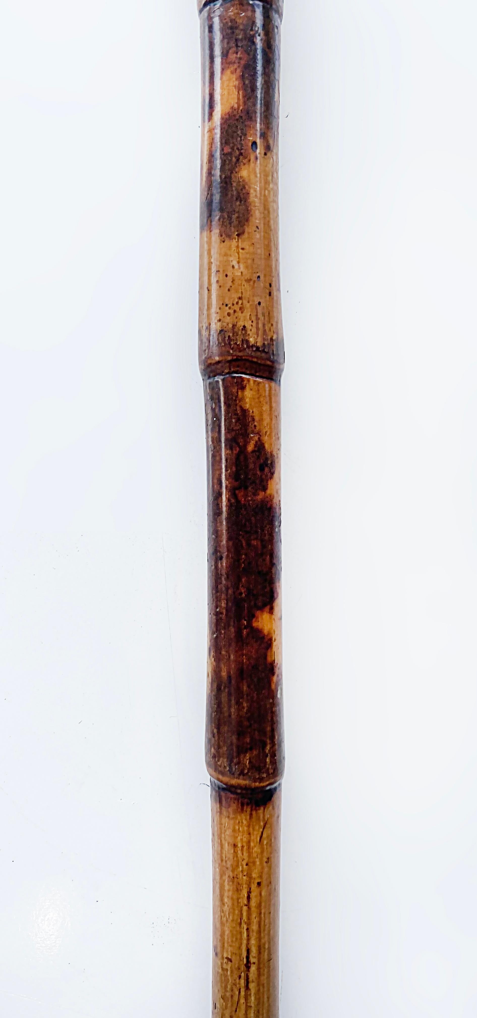 Or Bâton de marche en rotin avec capuchon doré monogrammé de Noël 1895, bambou en vente