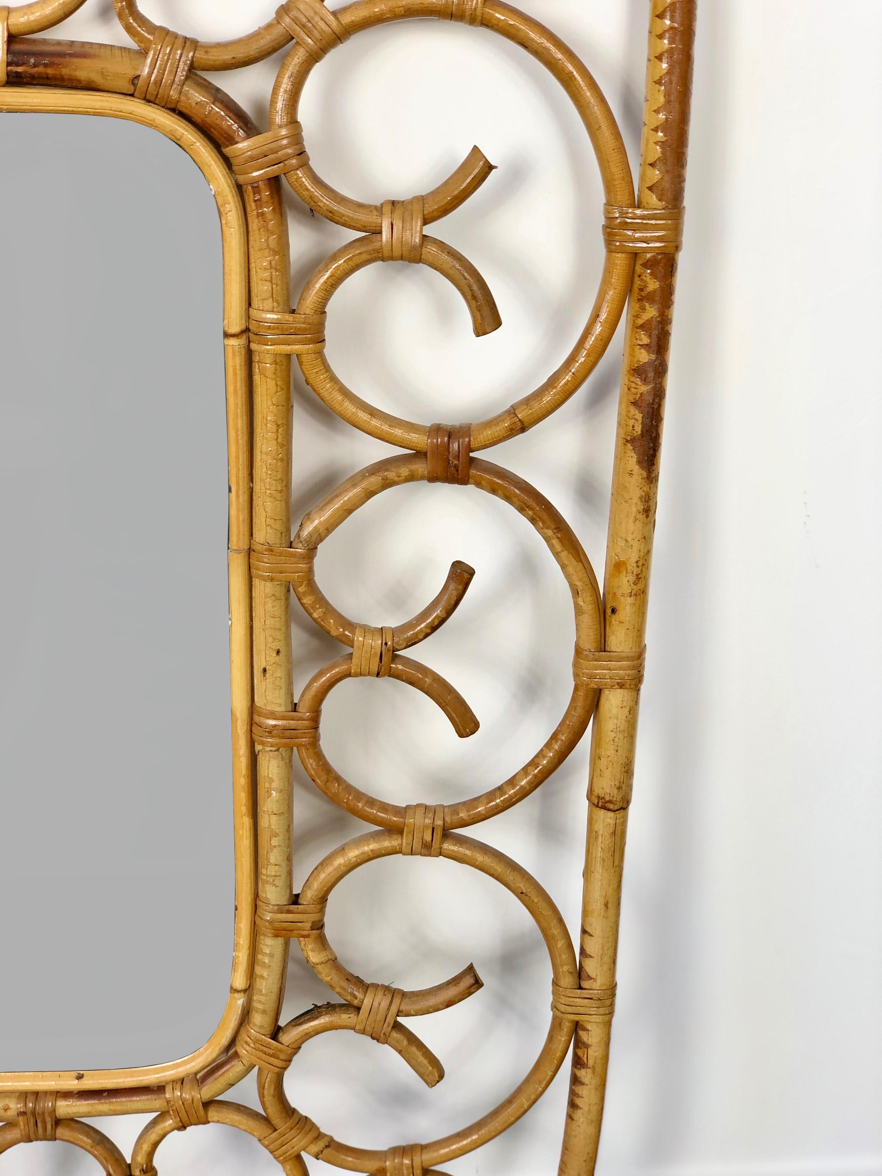 Rattan Wall Mirror in Franco Albini Style, Italy, 1960s In Good Condition In Rome, IT
