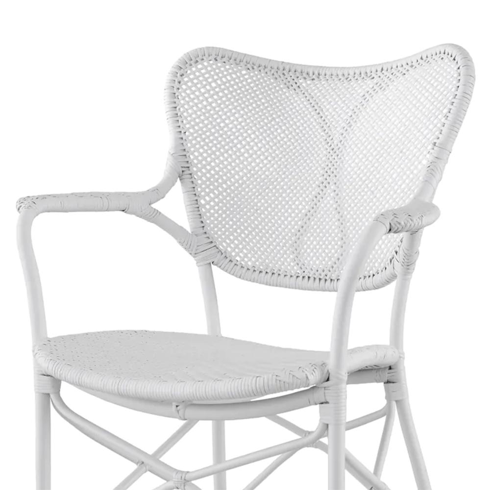 Sedia in rattan bianca con braccioli In condizioni Nuovo in vendita a Paris, FR