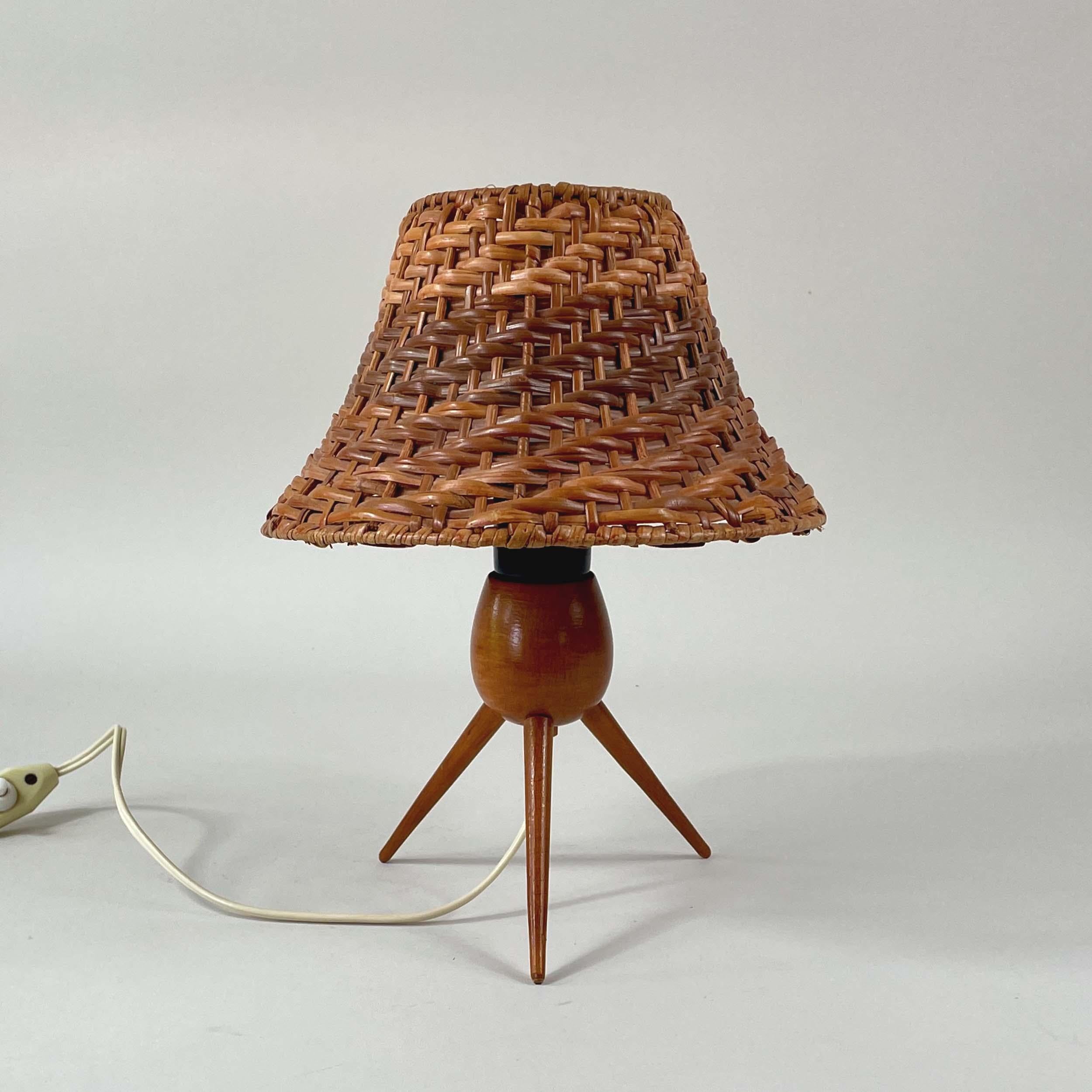 Rattan Wicker and Birch Tripod Table Lamp, Austria 1950s For Sale 10