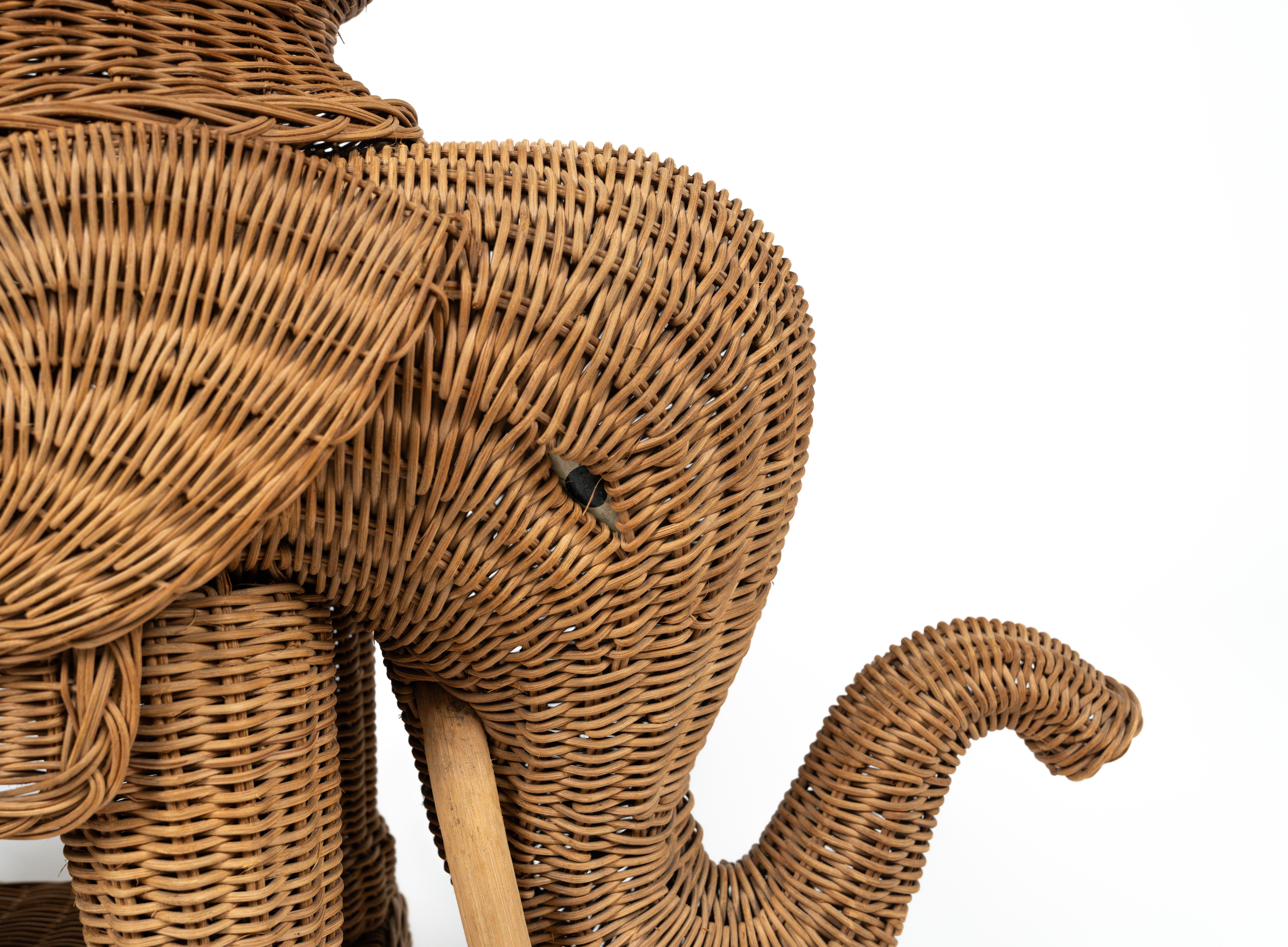 Rattan & Wicker Elephant Side Coffee Table Vivai Del Sud Style, Italy, 1960s For Sale 11