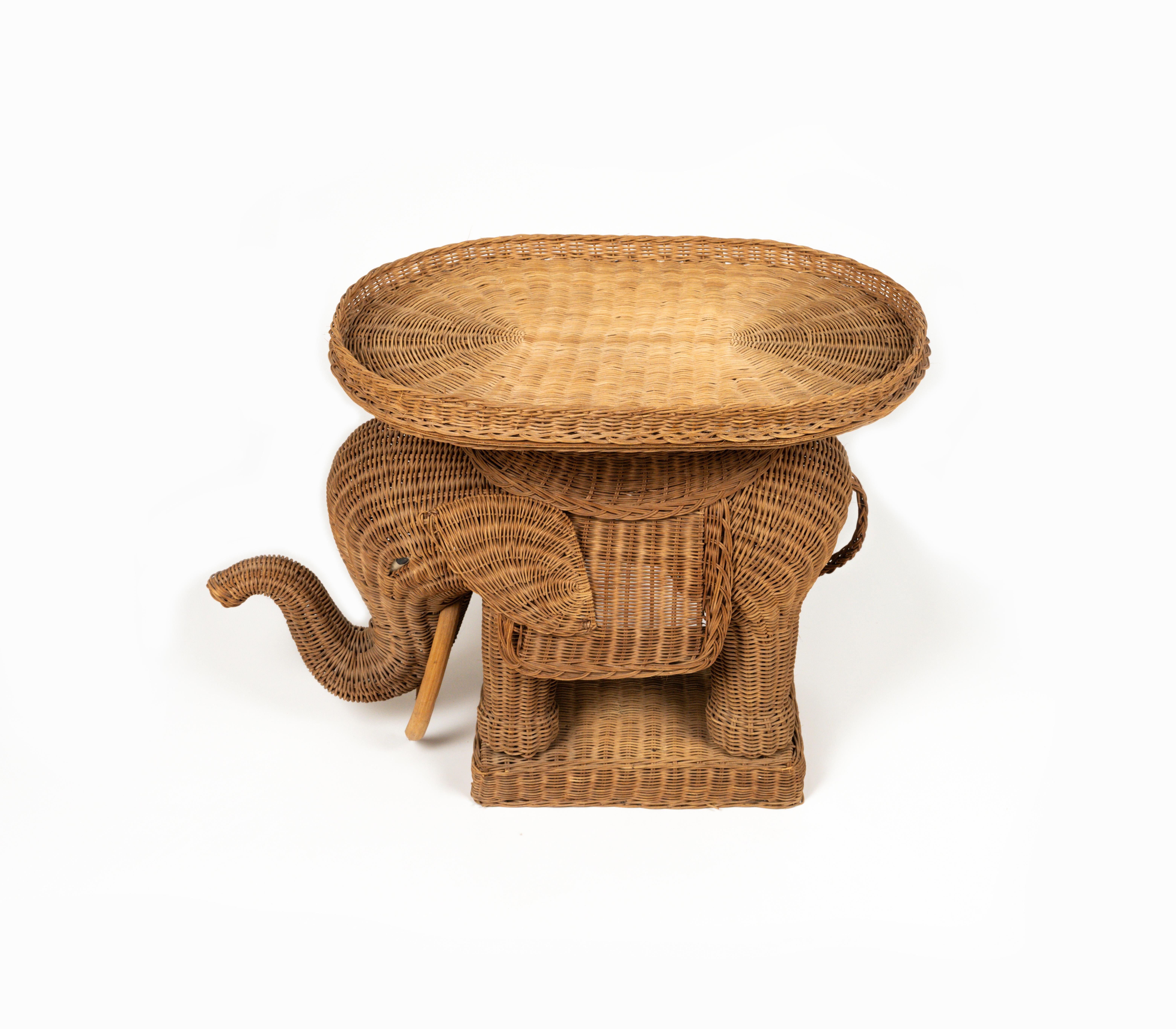 Rattan & Wicker Elephant Side Coffee Table Vivai Del Sud Style, Italy, 1960s For Sale 1