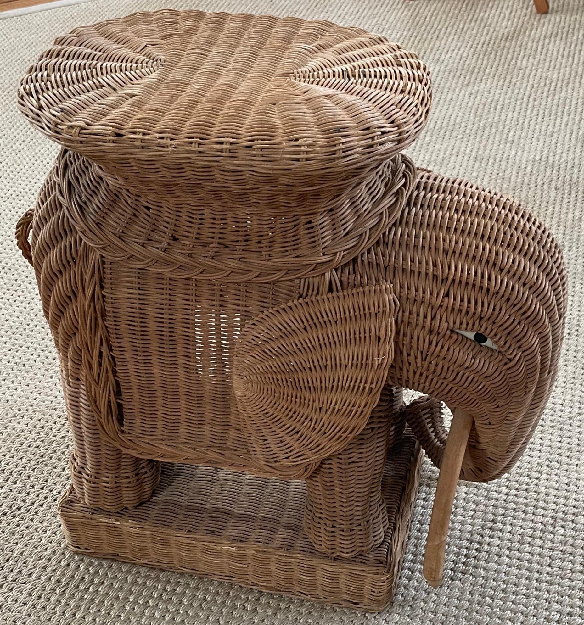 Rattan Wicker Elephant Table In Good Condition In New York, NY