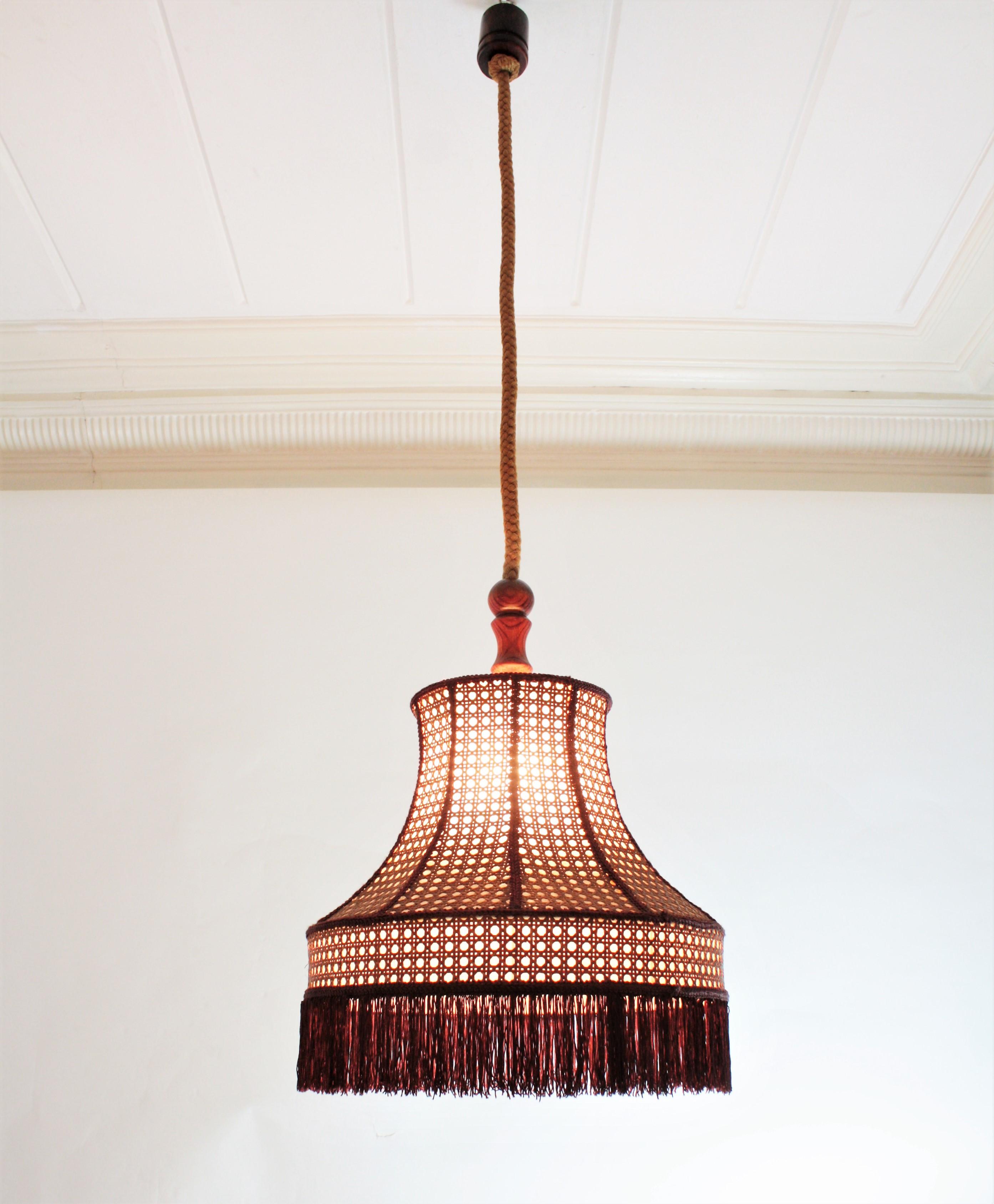 Rattan Wicker Pendant Hanging Lamp with Pagoda Shape and Fringed Bottom In Good Condition In Barcelona, ES