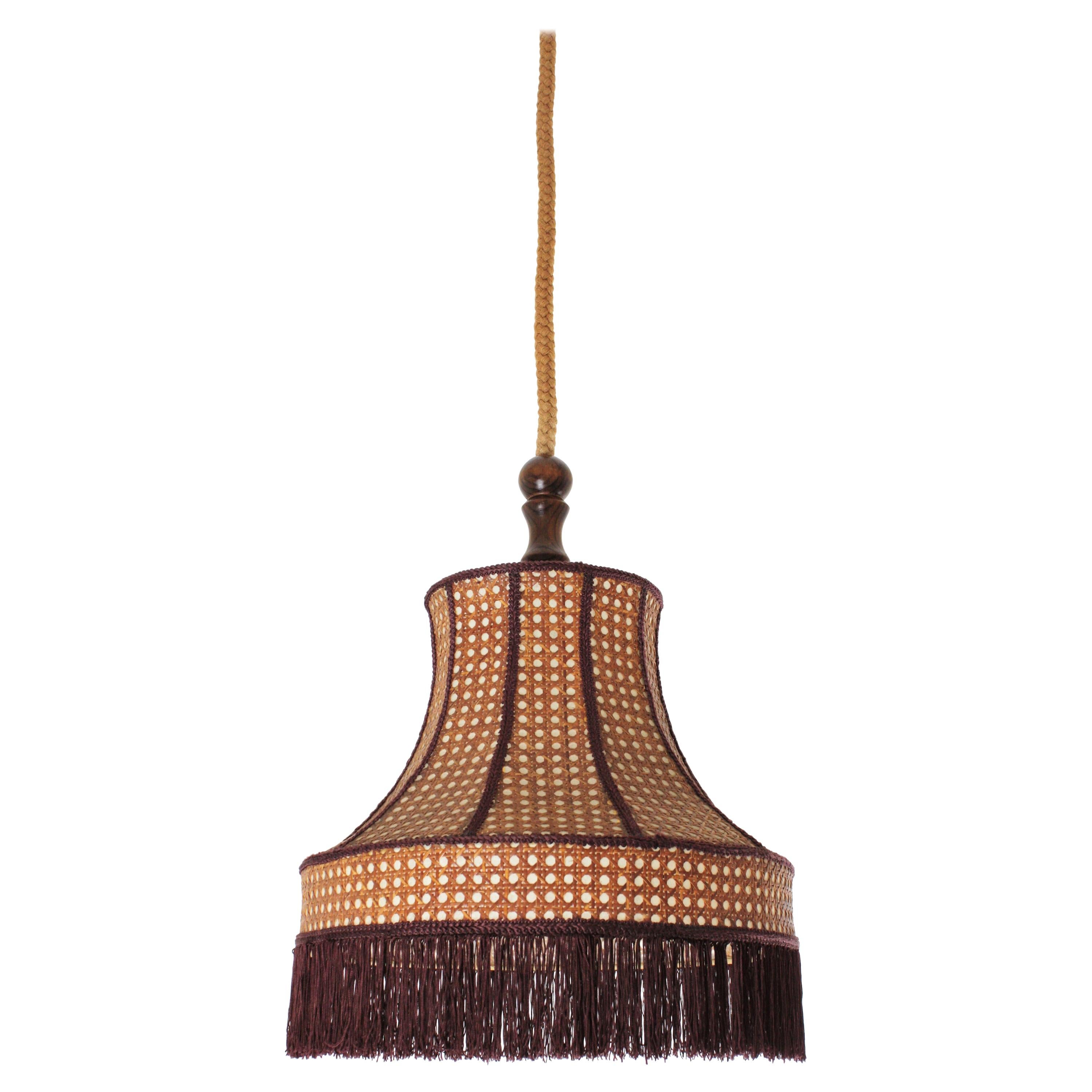 Rattan Wicker Pendant Hanging Lamp with Pagoda Shape and Fringed Bottom