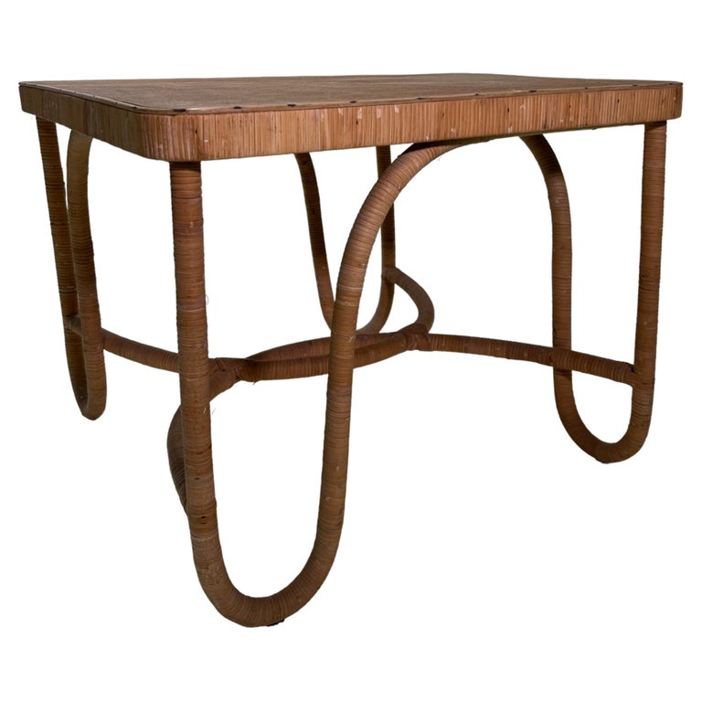 Rattan and Wicker Table For Sale at 1stDibs