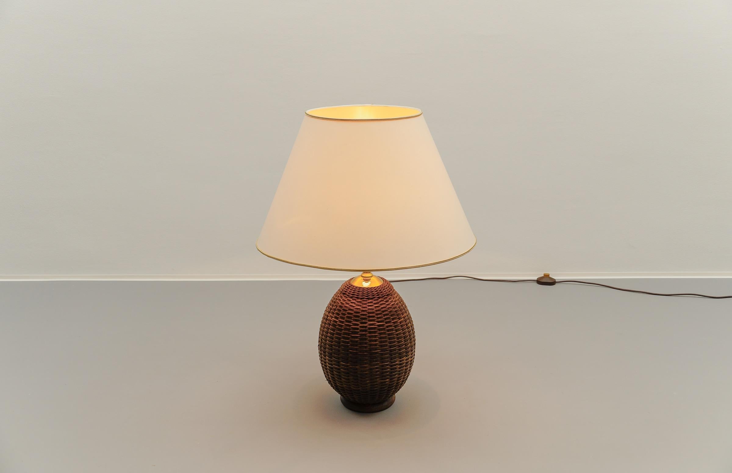 Rattan Wicker Table Lamp, 1960s Italy In Good Condition For Sale In Nürnberg, Bayern