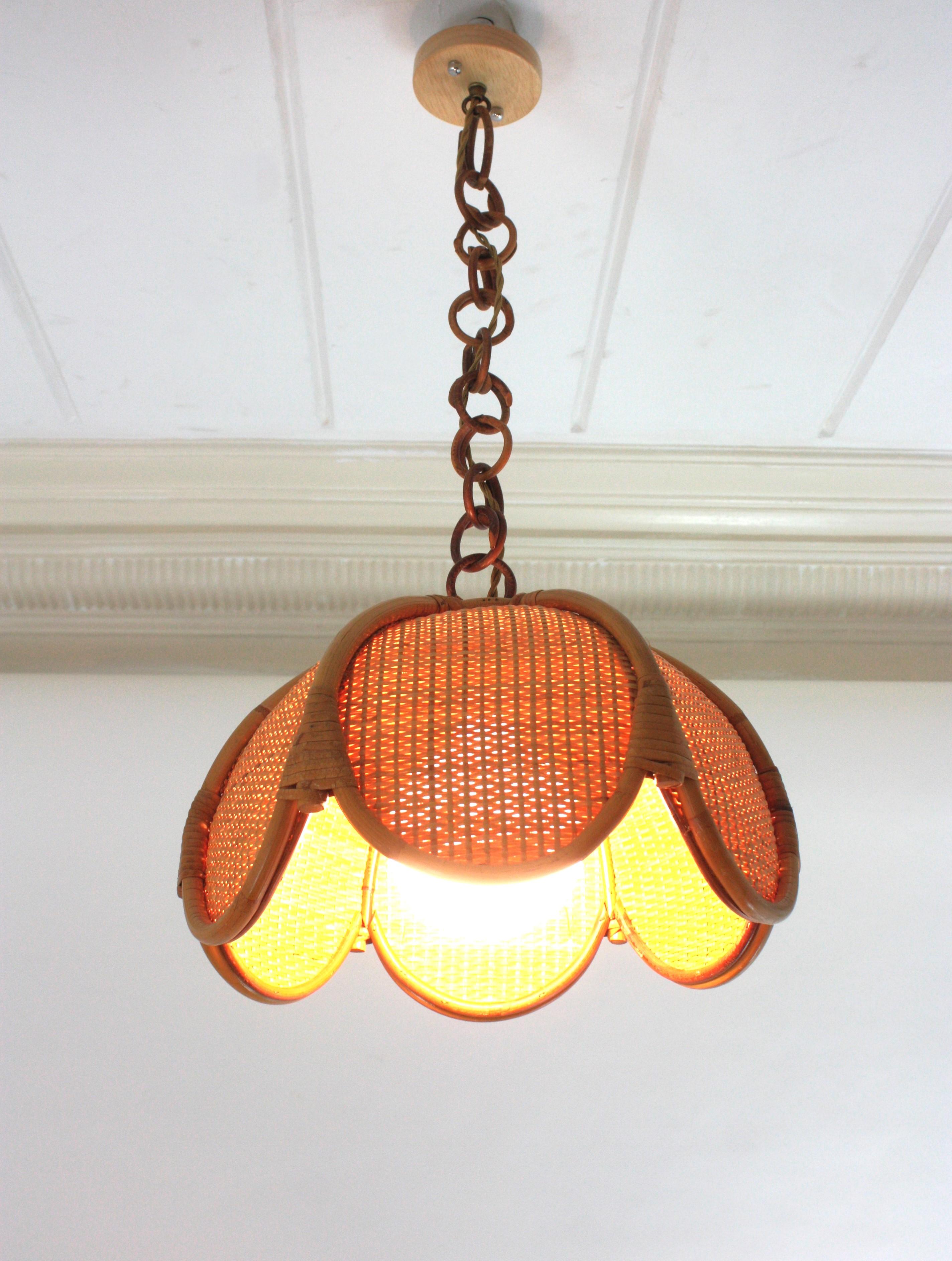 Lampadari a sospensione in filo di vimini e rattan, set di due in vendita 10