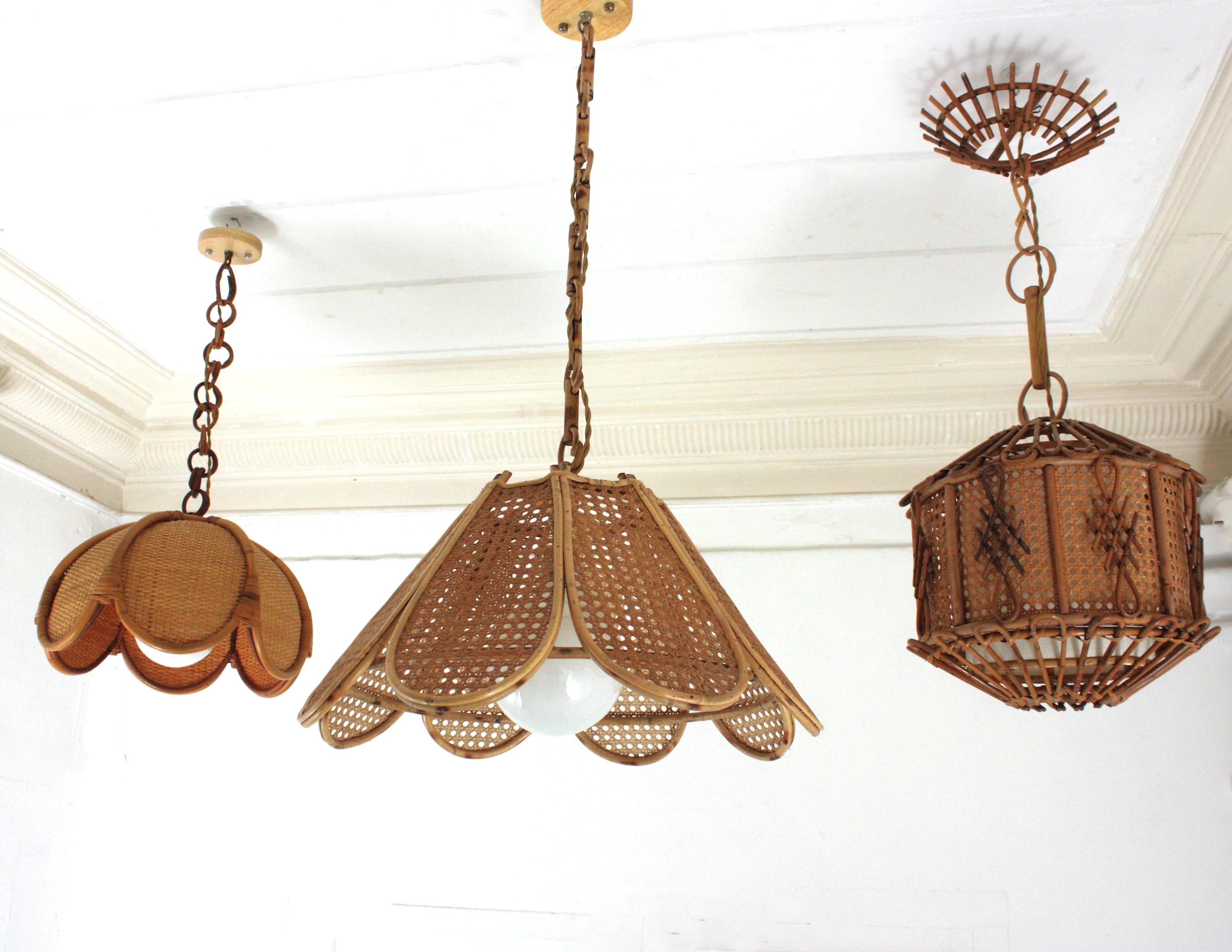 Lampadari a sospensione in filo di vimini e rattan, set di due in vendita 11