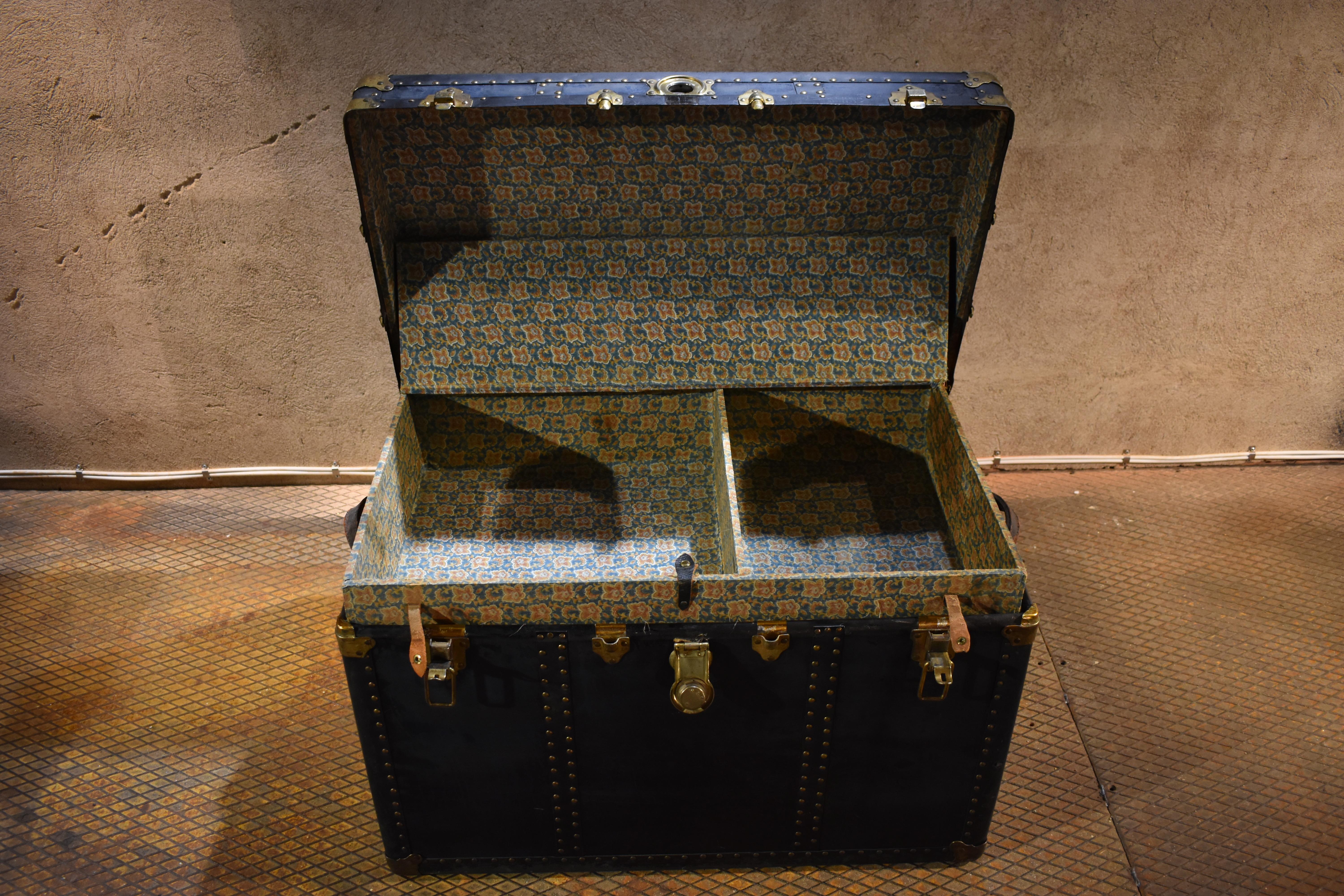 Hand-Crafted Rauchbach Goldsmith Vintage Travel Trunk Swedish American Line, 1920s