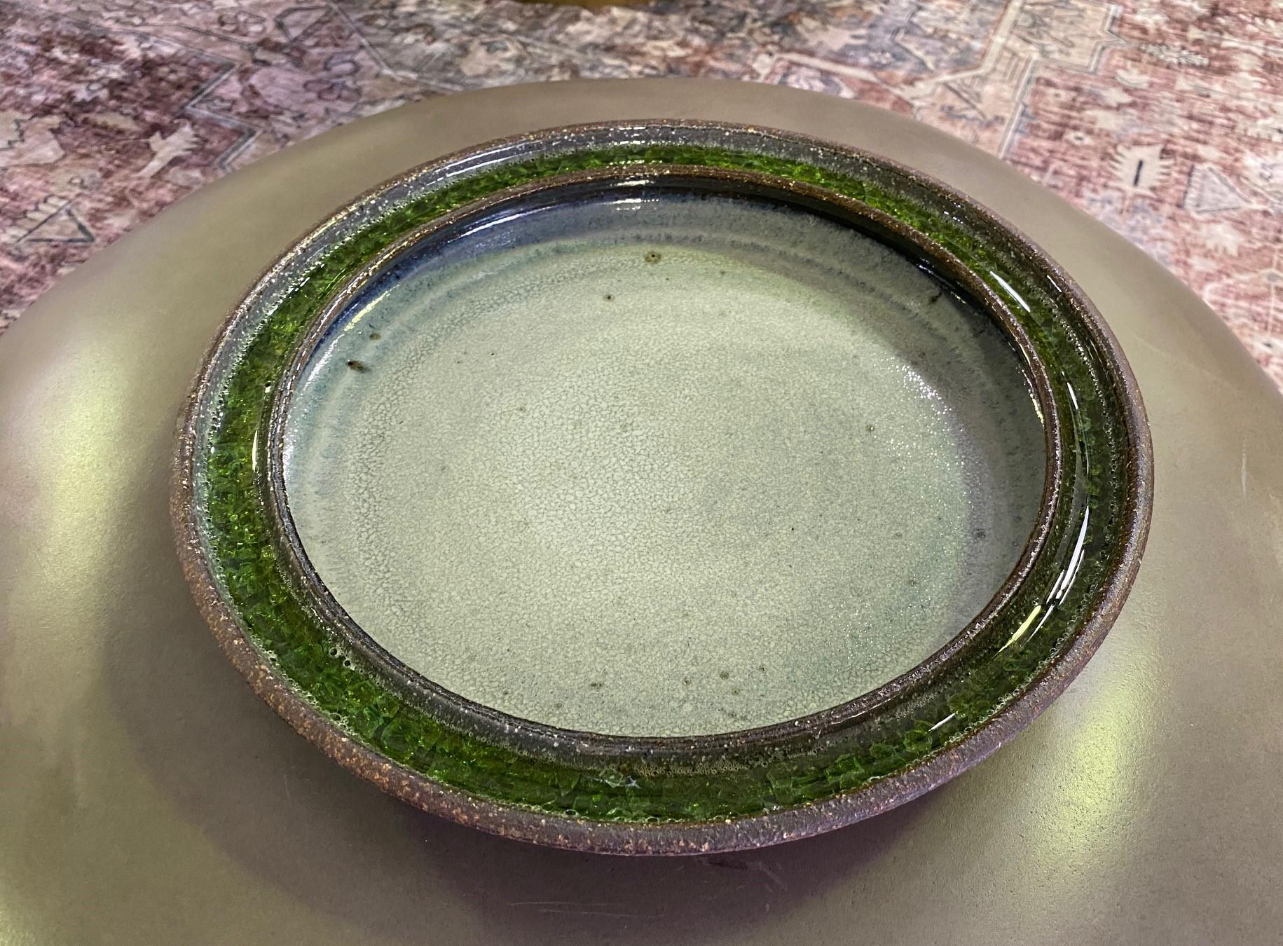 American Raul Coronel Signed Mid-Century Modern Large Heavy Ceramic Pottery Bowl, 1960s For Sale