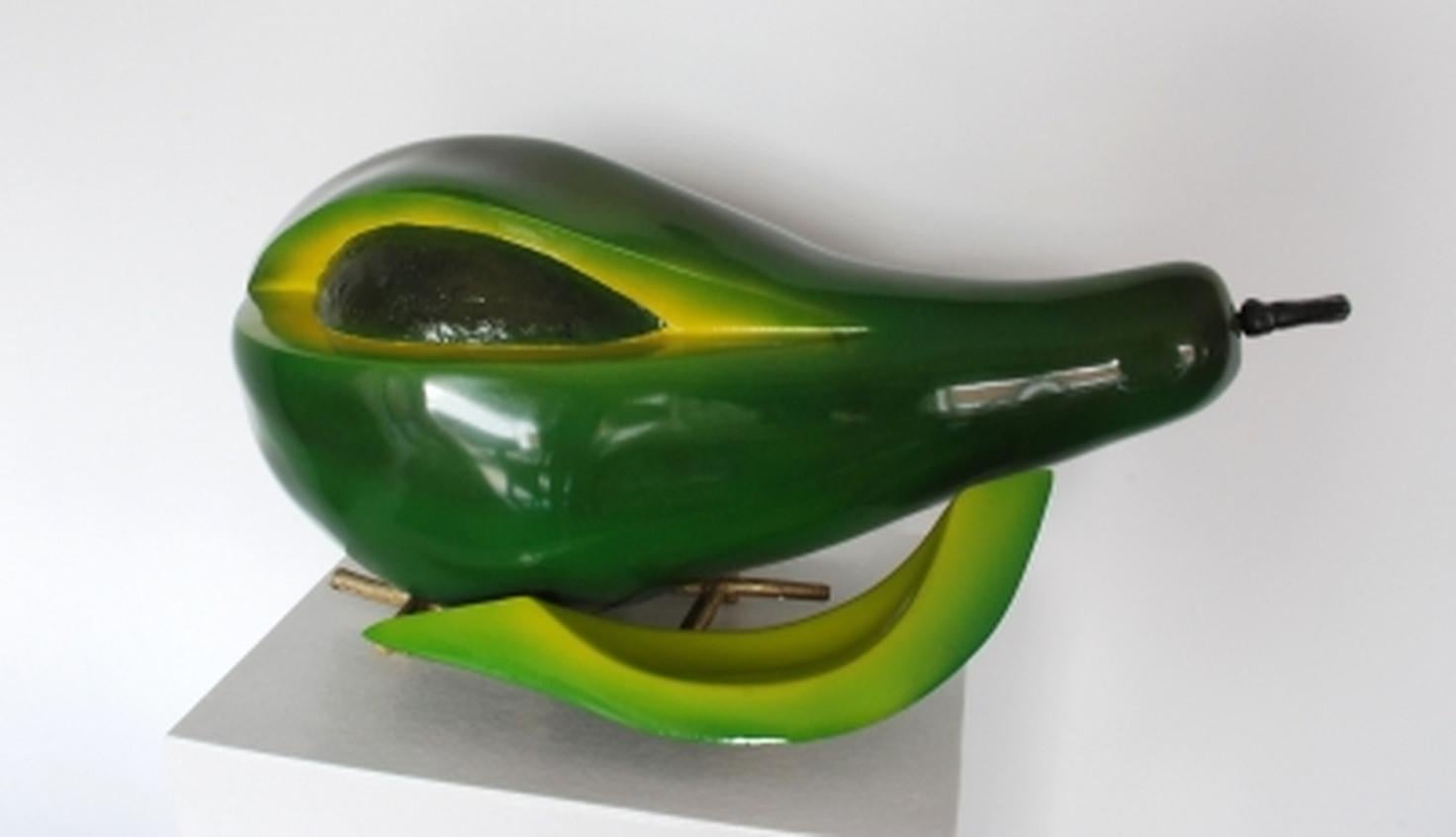 Avocado - Sculpture by Raul Paniagua