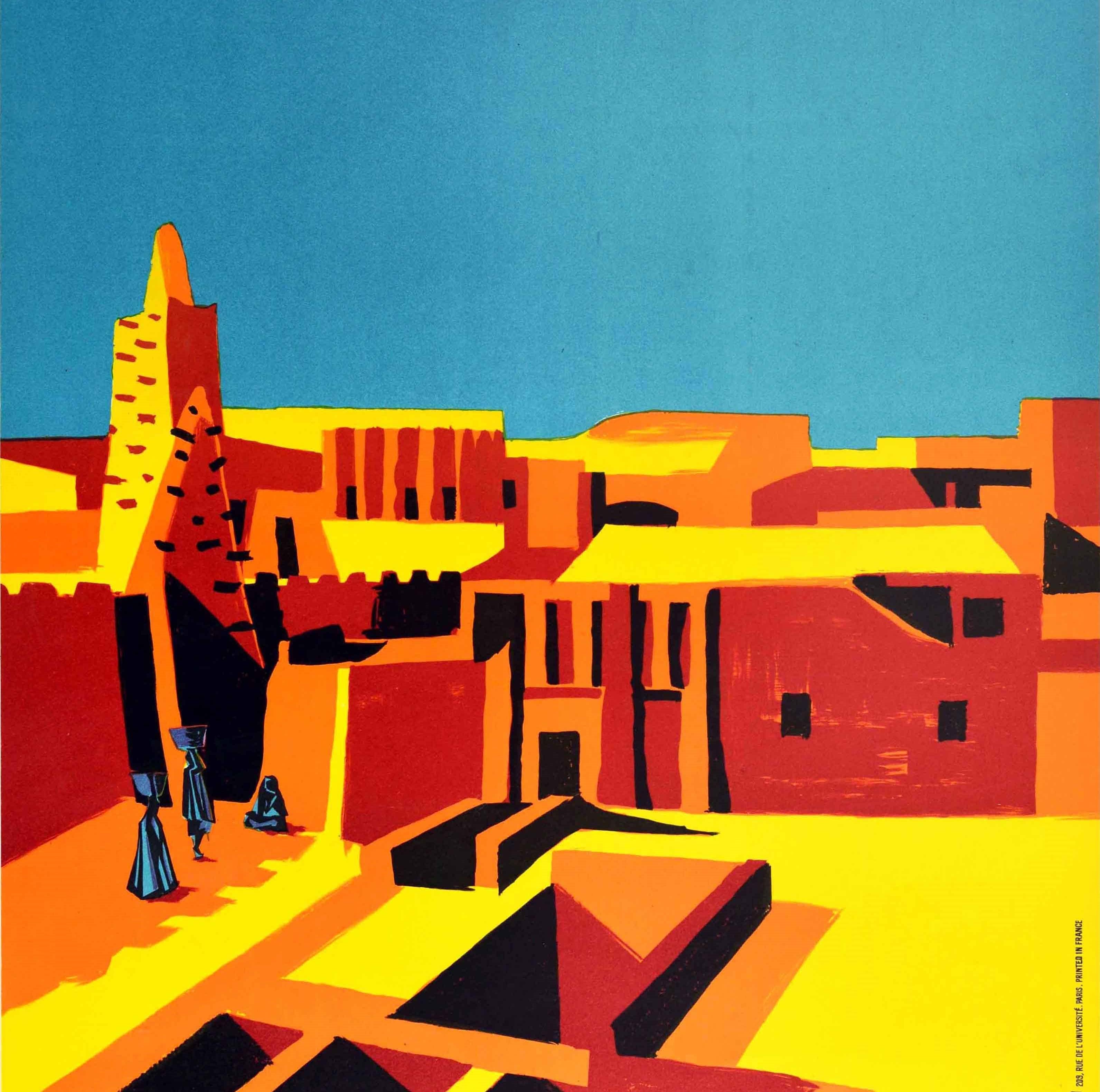 Cartel de viaje original de época sobre África Occidental, emitido por la Oficina de Turismo de Malí e impreso en Francia, con una colorida ilustración que muestra siluetas de personas caminando y llevando cestas en la cabeza por las calles de la