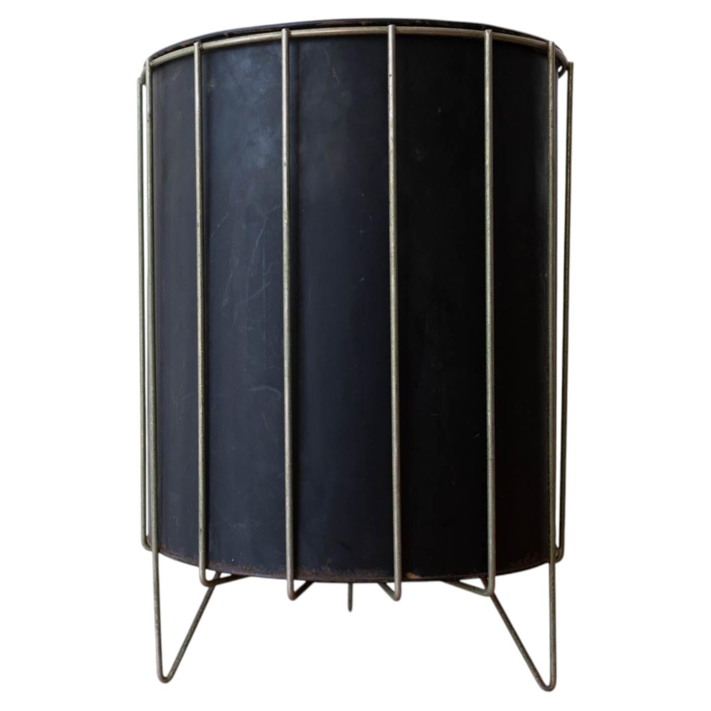 Raveneare Mid Century Hairpin Waste Basket Trash Can