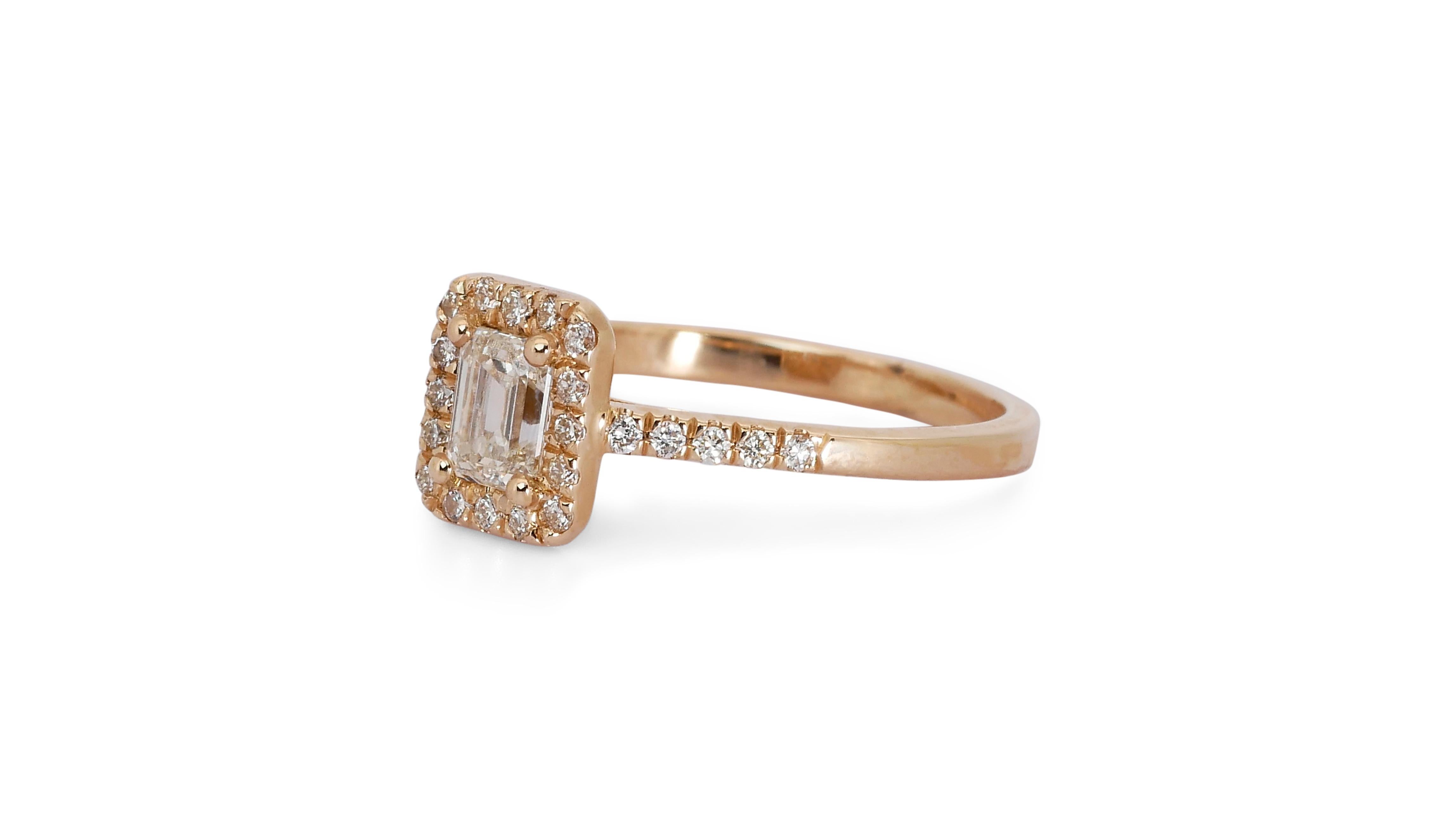 Women's Ravishing 18k Rose Gold Halo Ring w/ 0.84 Carat Natural Diamonds IGI Cert For Sale