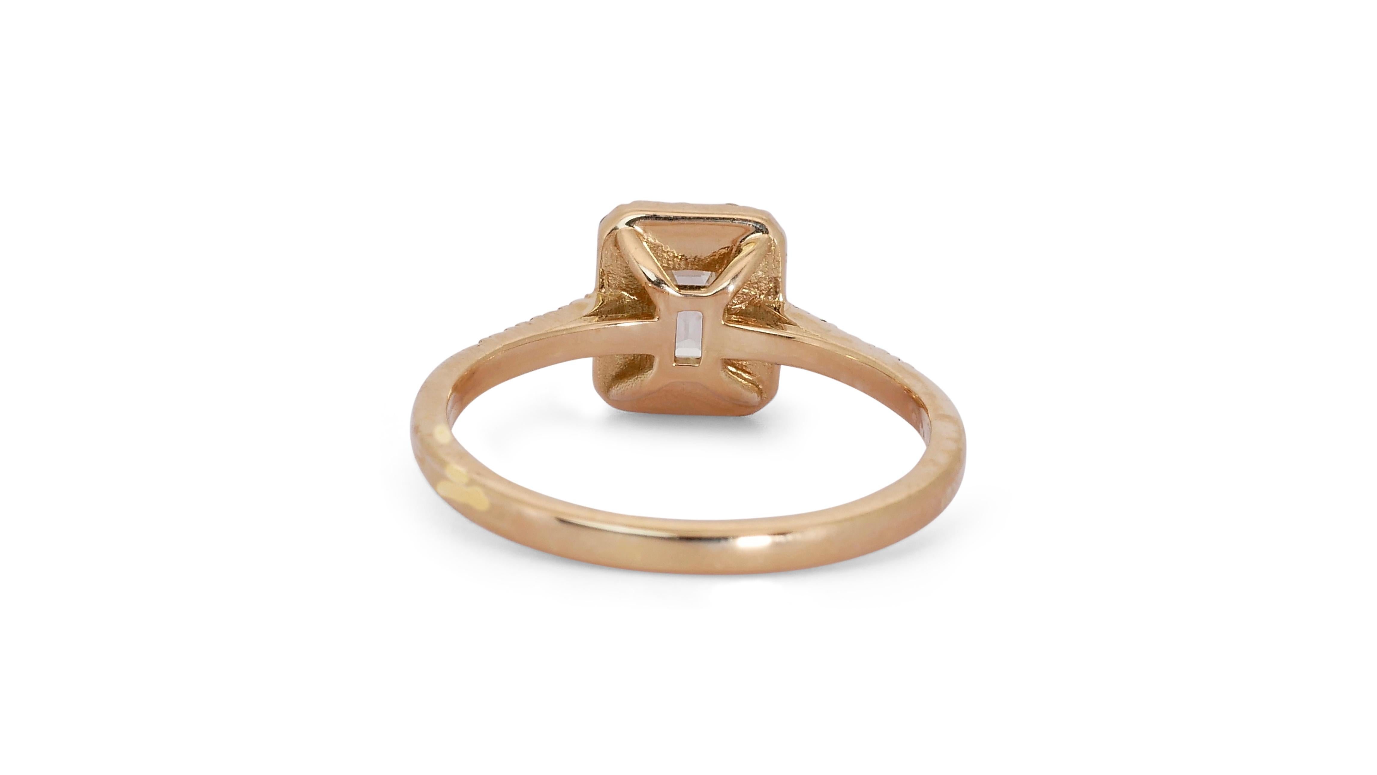 Ravishing 18k Rose Gold Halo Ring w/ 0.84 Carat Natural Diamonds IGI Cert For Sale 3