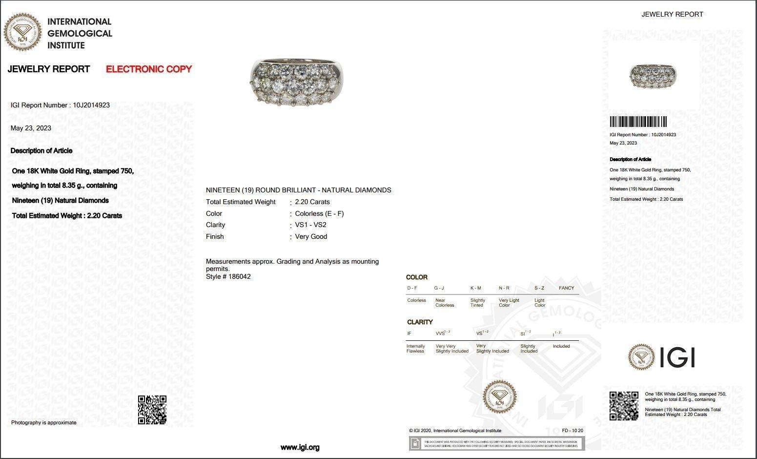 Ravishing 18k White Gold Dome Ring with 2.2 Ct Natural Diamonds IGI Certificate For Sale 3