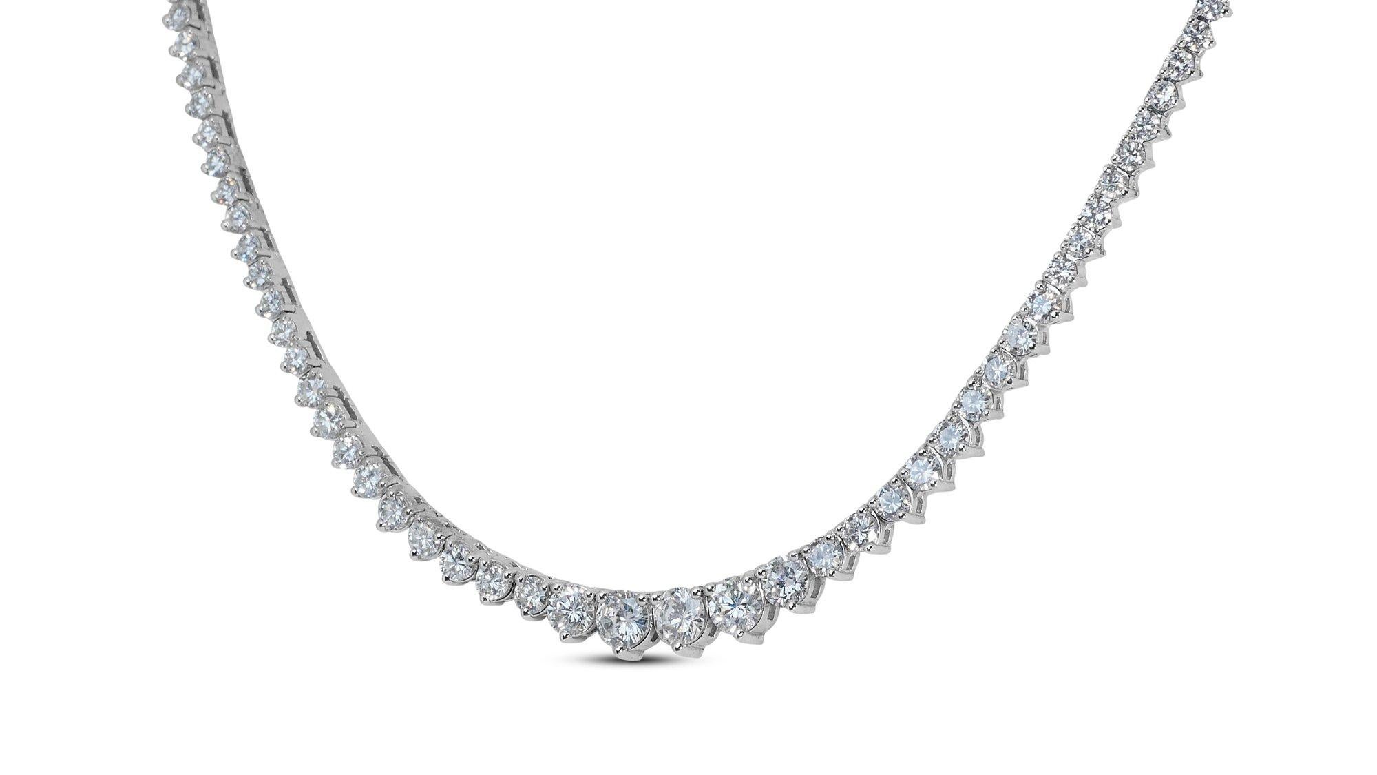 Ravishing 18k White Gold Necklace w/ 5.78 ct Natural Diamonds IGI Certificate For Sale 4