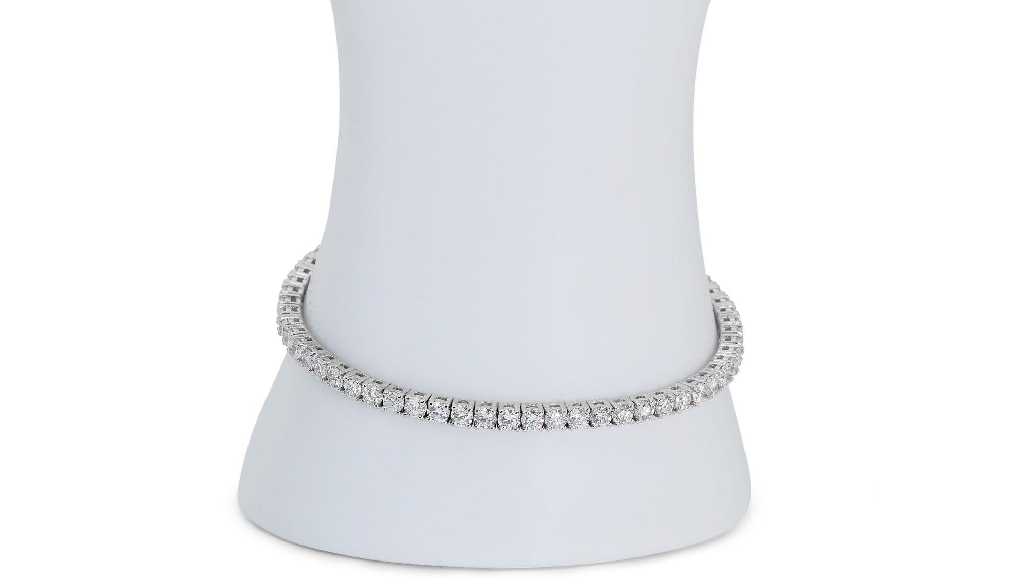 Ravishing 18k White Gold Bracelet w/ 6.02 ct Natural Diamonds IGI Certificate For Sale 1