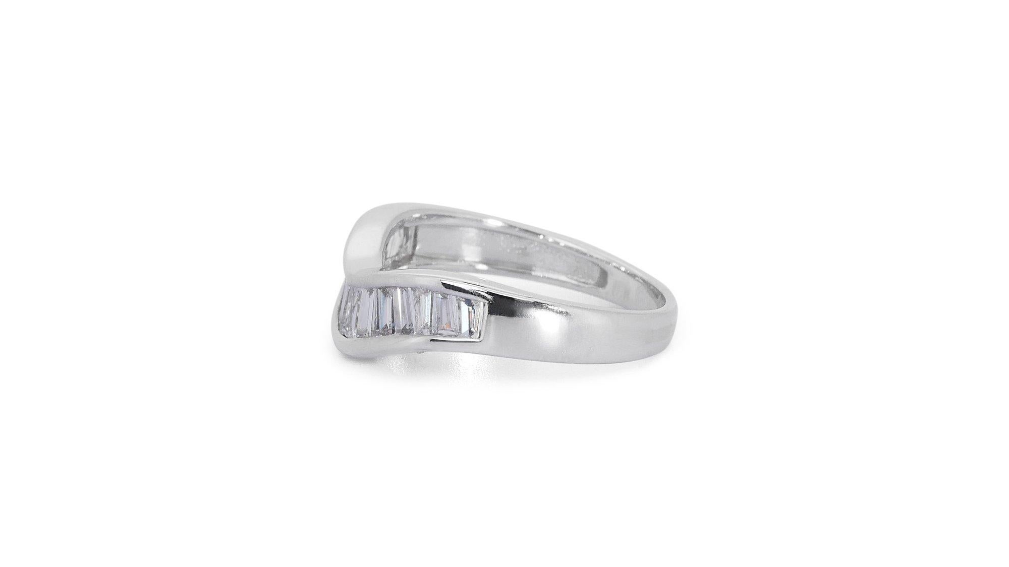 Ravishing 18k White Gold Pave Stack Ring w/ 1.2 ct Natural Diamonds IGI Cert For Sale 2