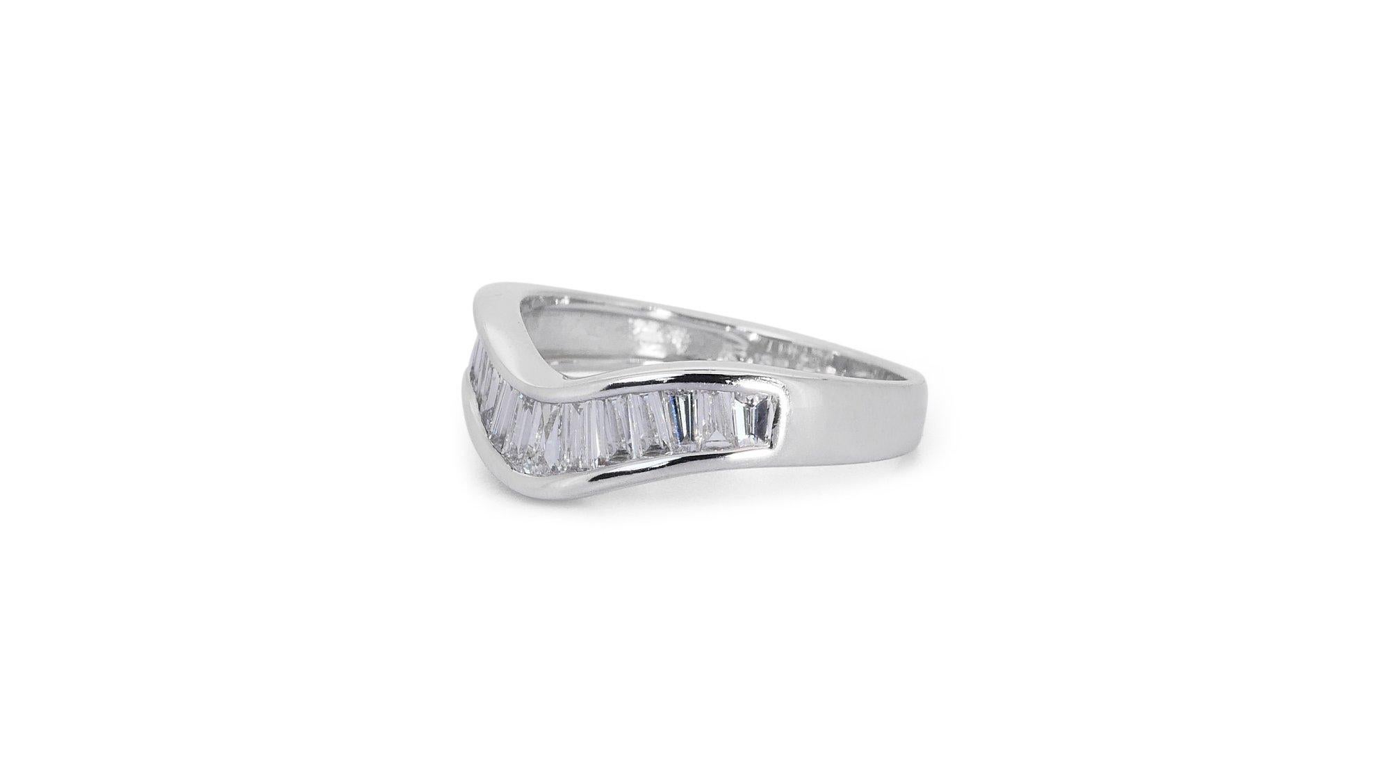 Ravishing 18k White Gold Pave Stack Ring w/ 1.2 ct Natural Diamonds IGI Cert For Sale 3