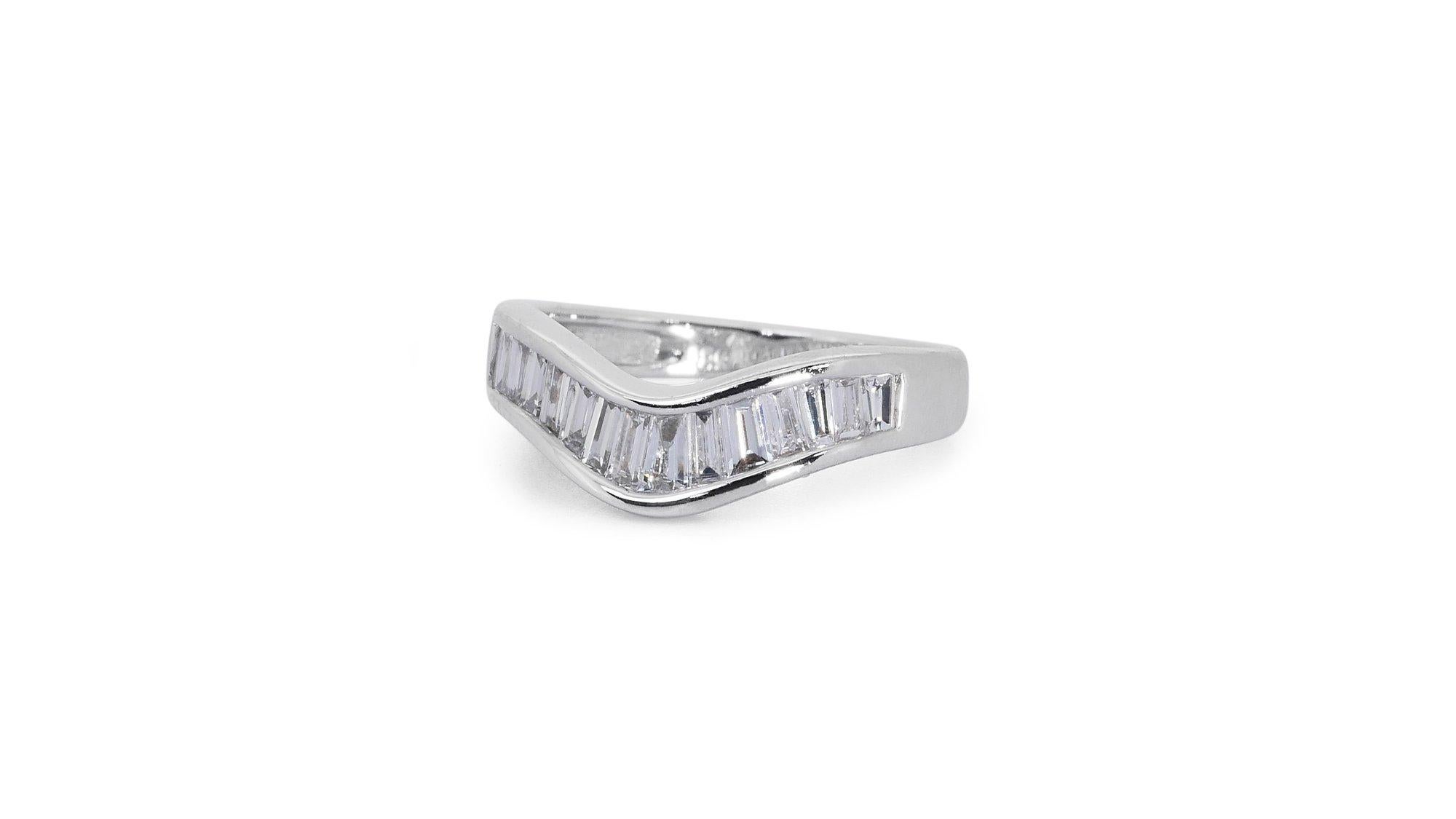 Ravishing 18k White Gold Pave Stack Ring w/ 1.2 ct Natural Diamonds IGI Cert For Sale 4