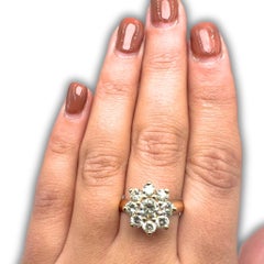 Ravishing 18k Yellow Gold Flower Ring w/ 1.50ct Natural Diamonds AIG Certificate