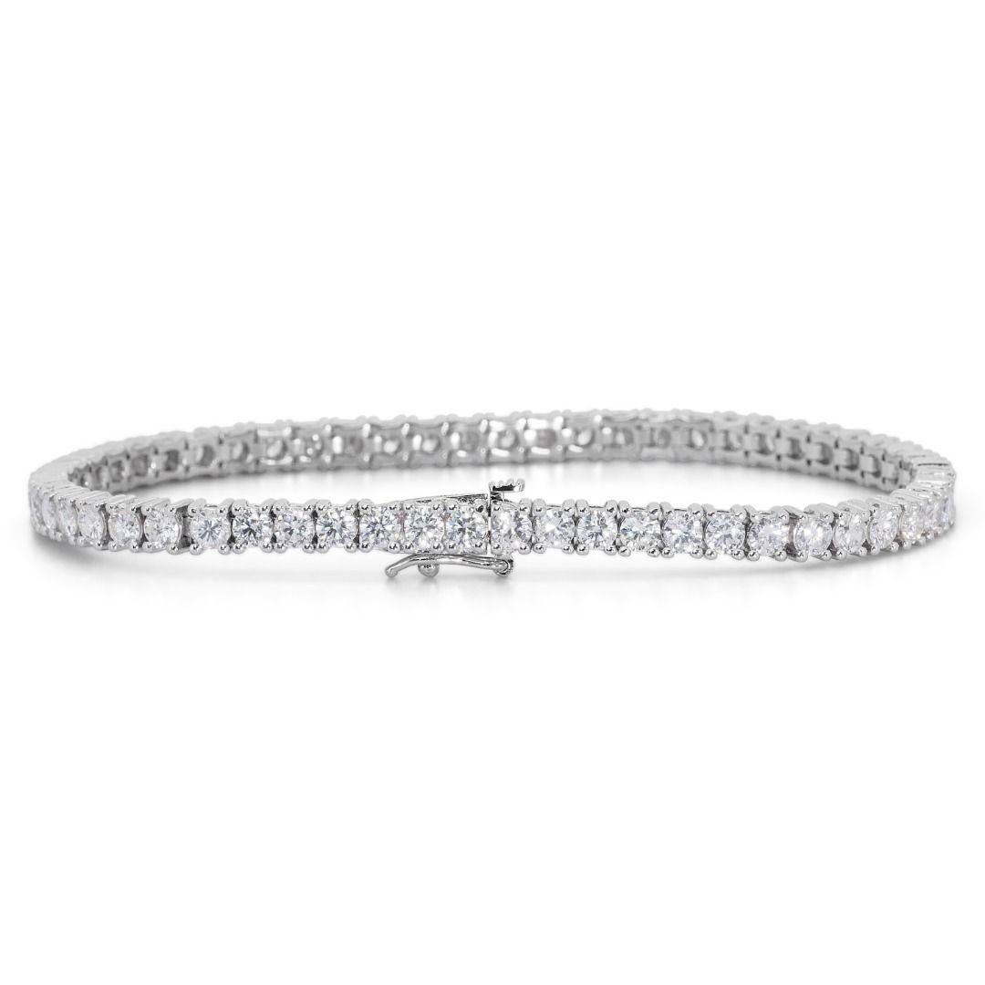 Women's Ravishing 6.02ct Round Brilliant Diamond Bracelet For Sale