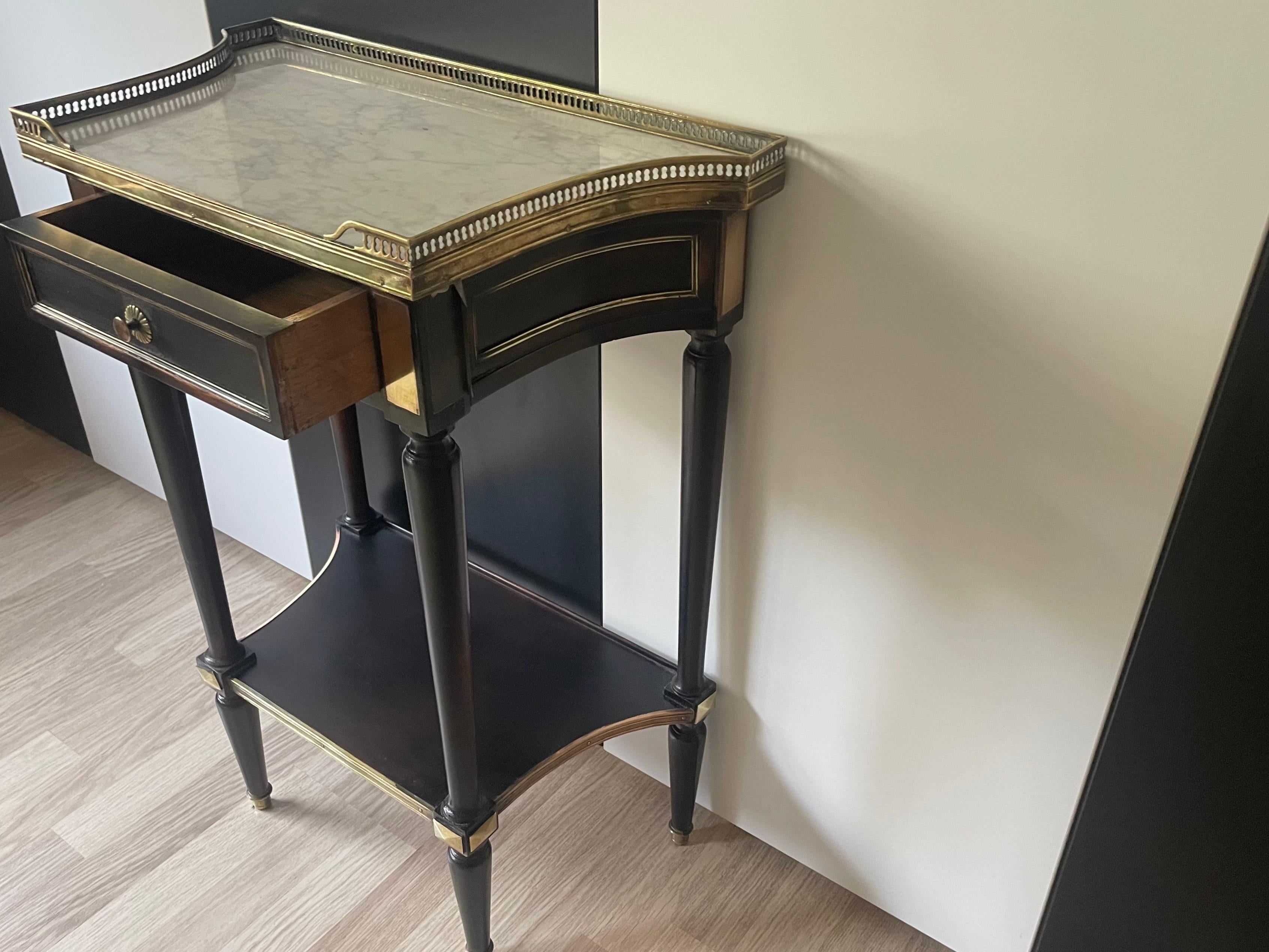 Ravishing Black Lacquer Two-Tier Console Table by Maison Jansen, France 1950. For Sale 1