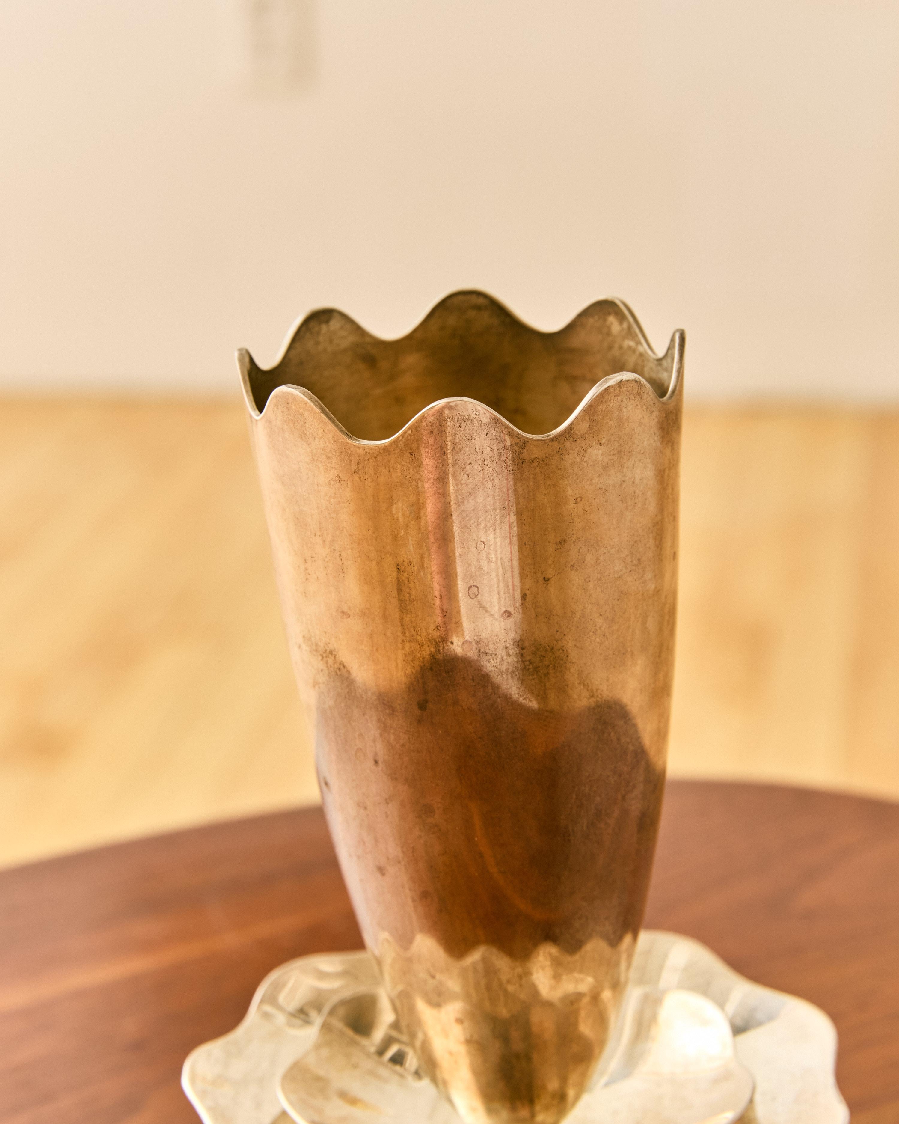 Vaso per fiori in argento Ravissant in vendita 2