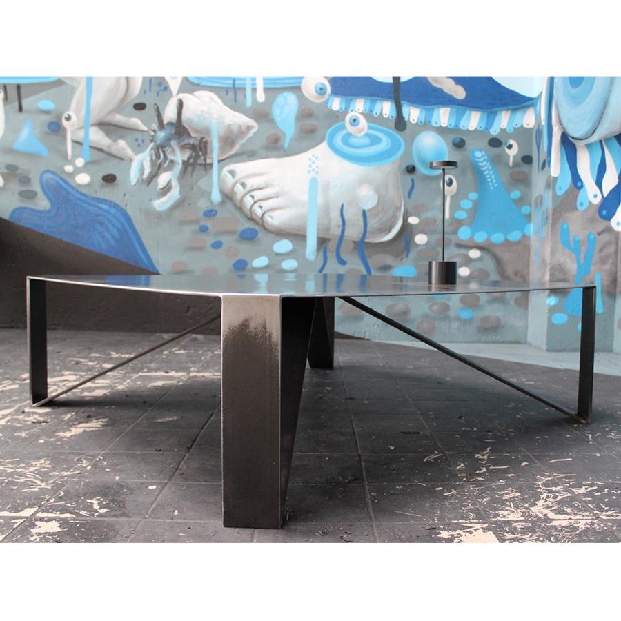 Raw Angles Coffee Table In New Condition For Sale In Paris, FR
