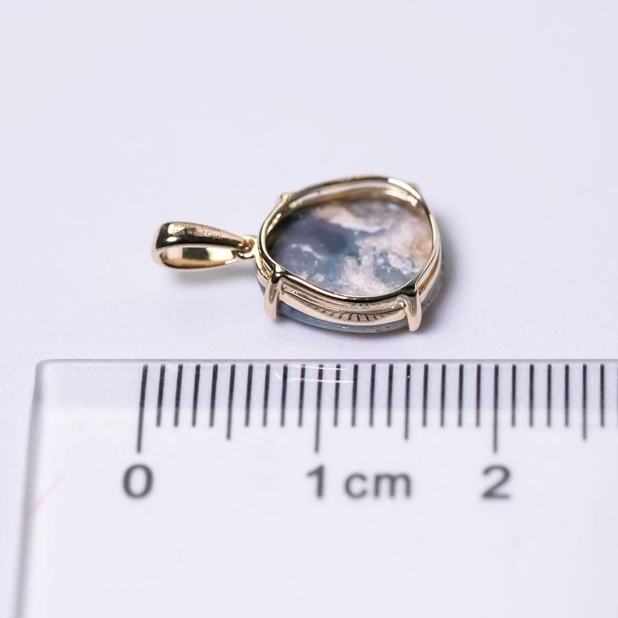 Raw Australian Black Opal Pendant Necklace 14K Yellow Gold In New Condition For Sale In Suwanee, GA